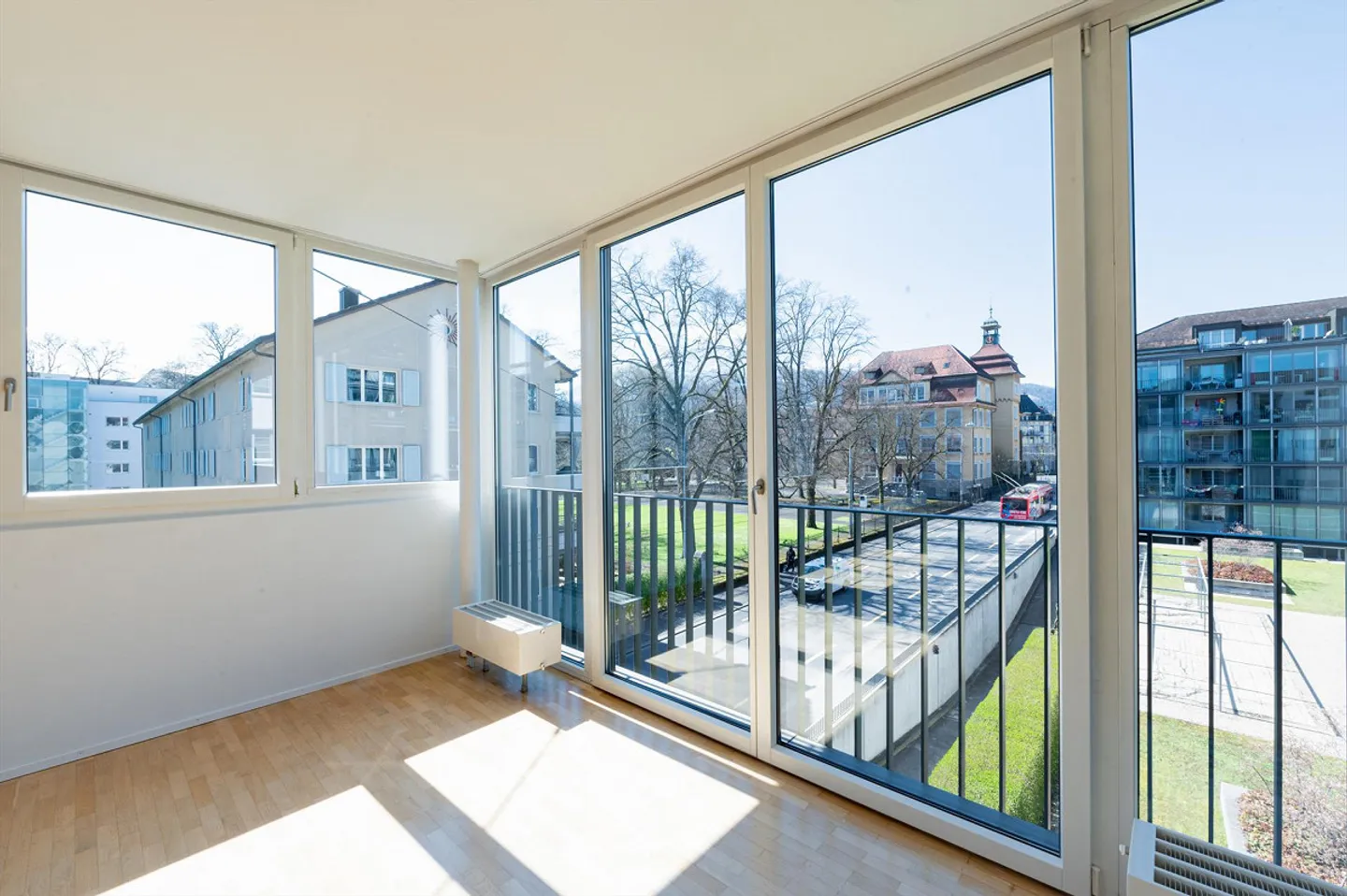 Spacious, bright apartment in the Moosmatt district - Photo 3 of 12