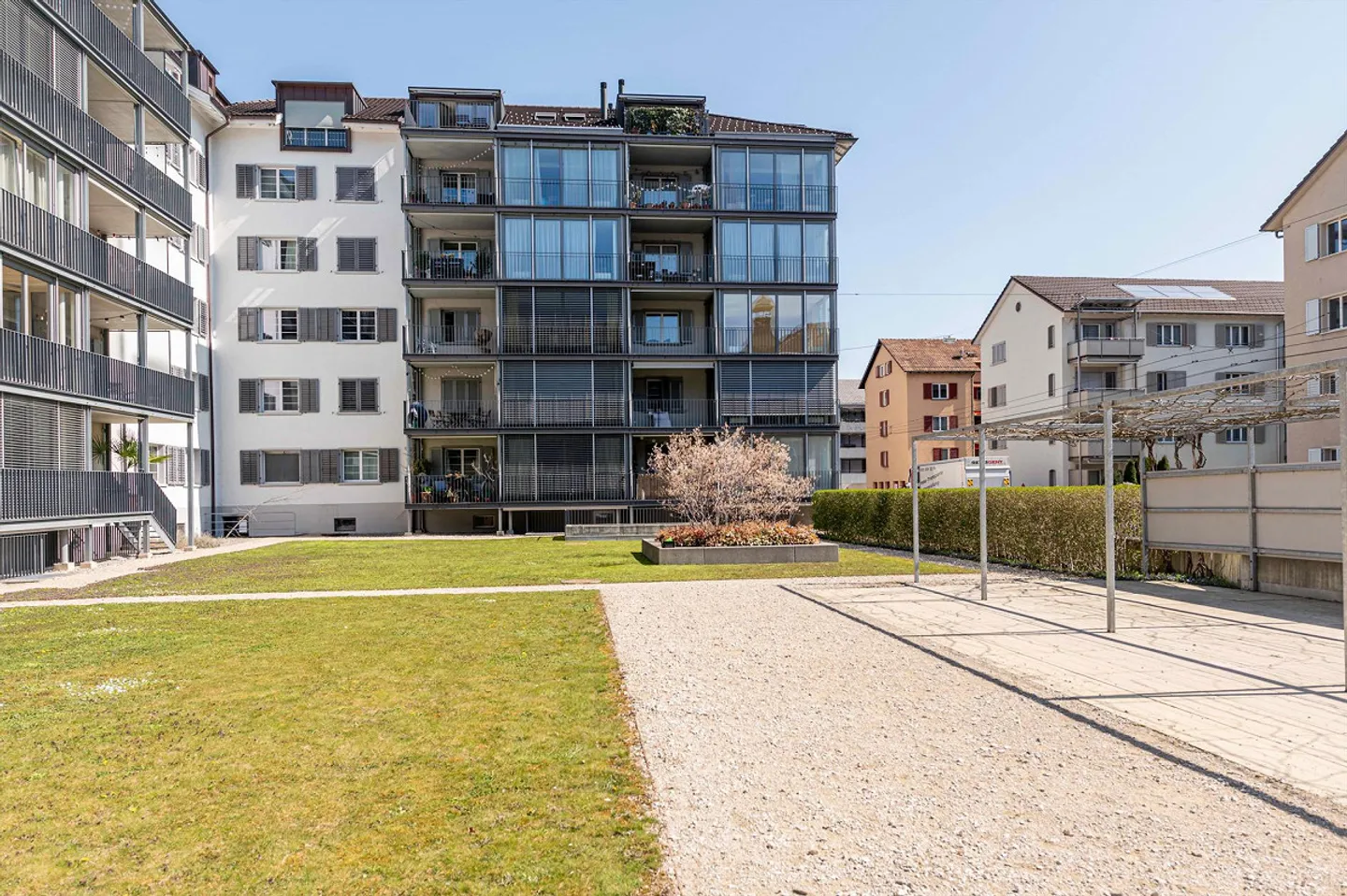 Spacious, bright apartment in the Moosmatt district - Photo 1 of 12