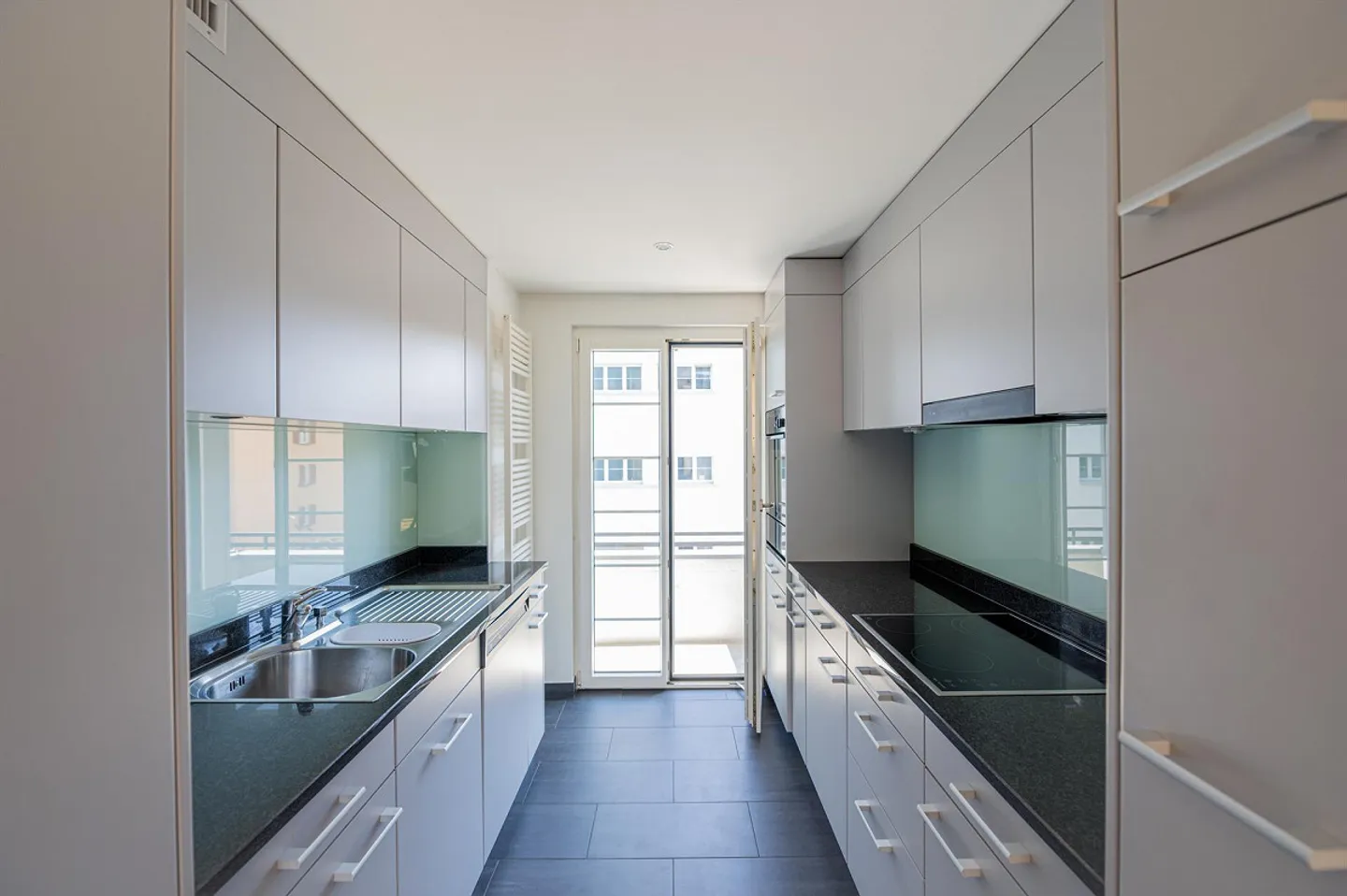 Spacious, bright apartment in the Moosmatt district - Photo 4 of 12