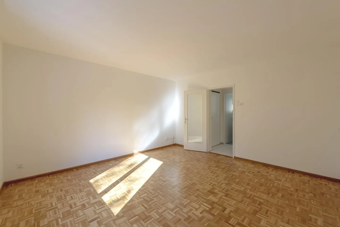 Vie confortable dans un quartier calme - Photo 4 sur 5