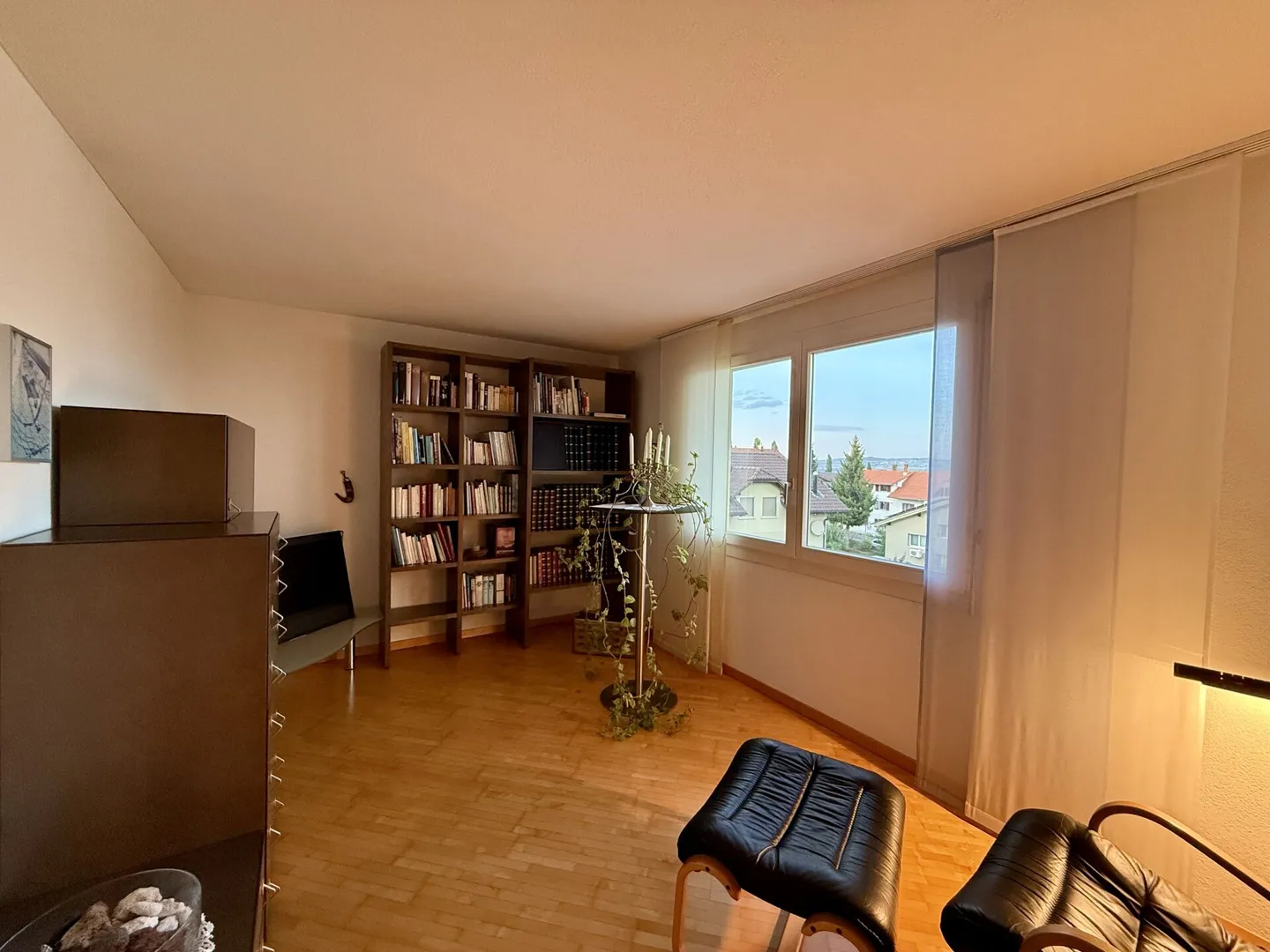 Spacious living with mountain view - 5.5-room maisonette in Römerswil - Photo 9 of 16