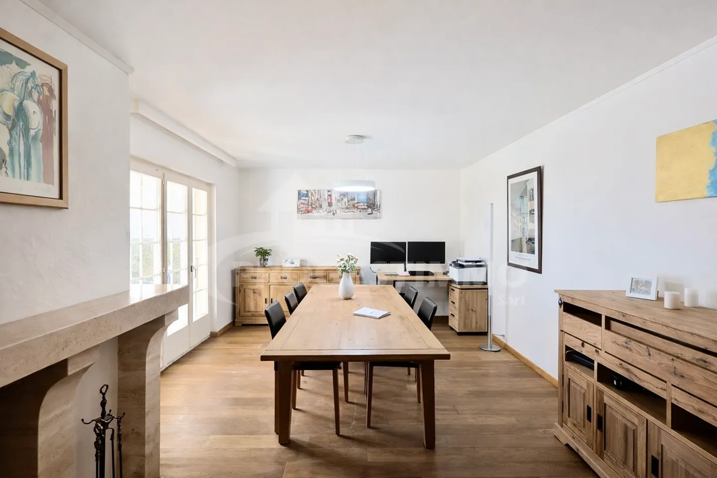 6.5-ROOM VILLA, GENEROUS VOLUMES AND HIGH EXTENSION POTENTIAL - Photo 3 of 13