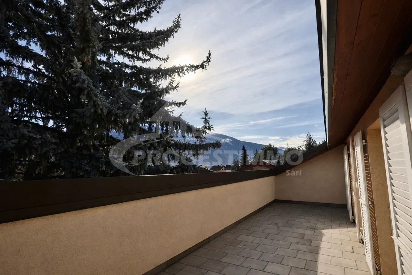 6.5-ROOM VILLA, GENEROUS VOLUMES AND HIGH EXTENSION POTENTIAL - Photo 13 of 13