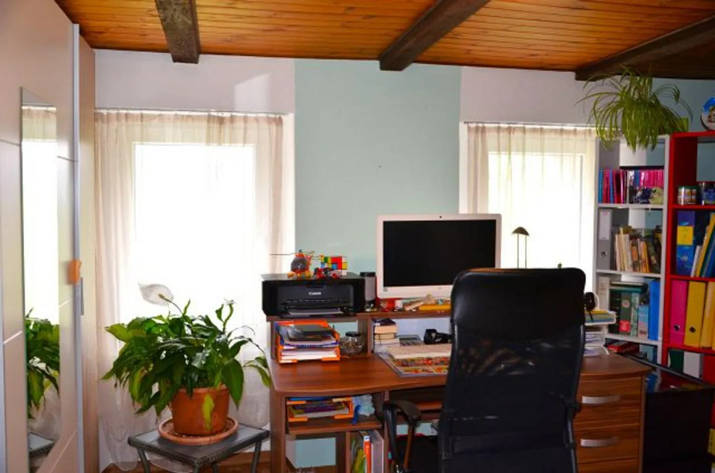 6 1/2 Zimmer-Einfamilienhaus mit grossem Umschwung an sehr ruhiger,... - Foto 10 von 66