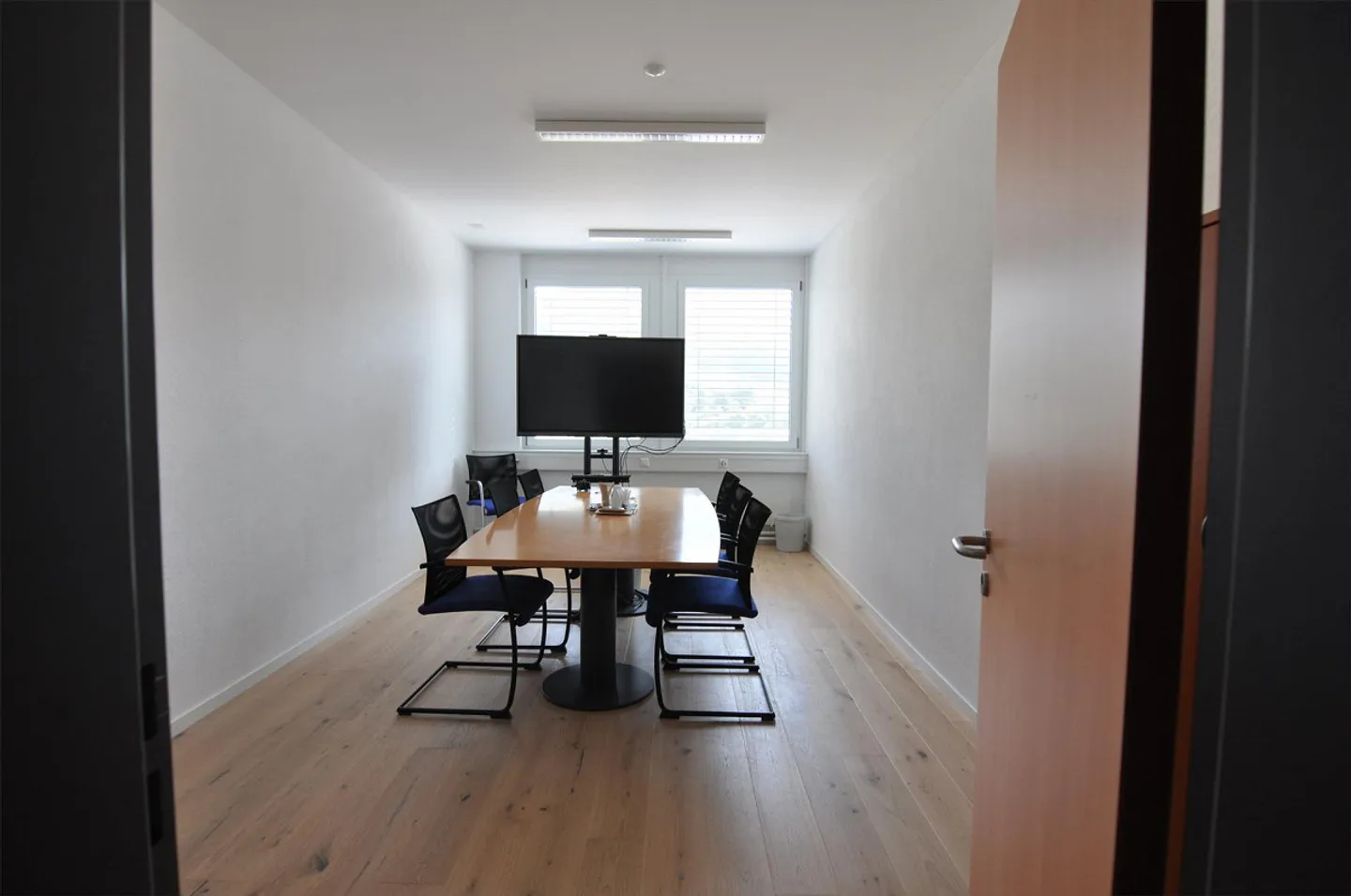 Commercial Property in Füllinsdorf - Photo 1 of 12