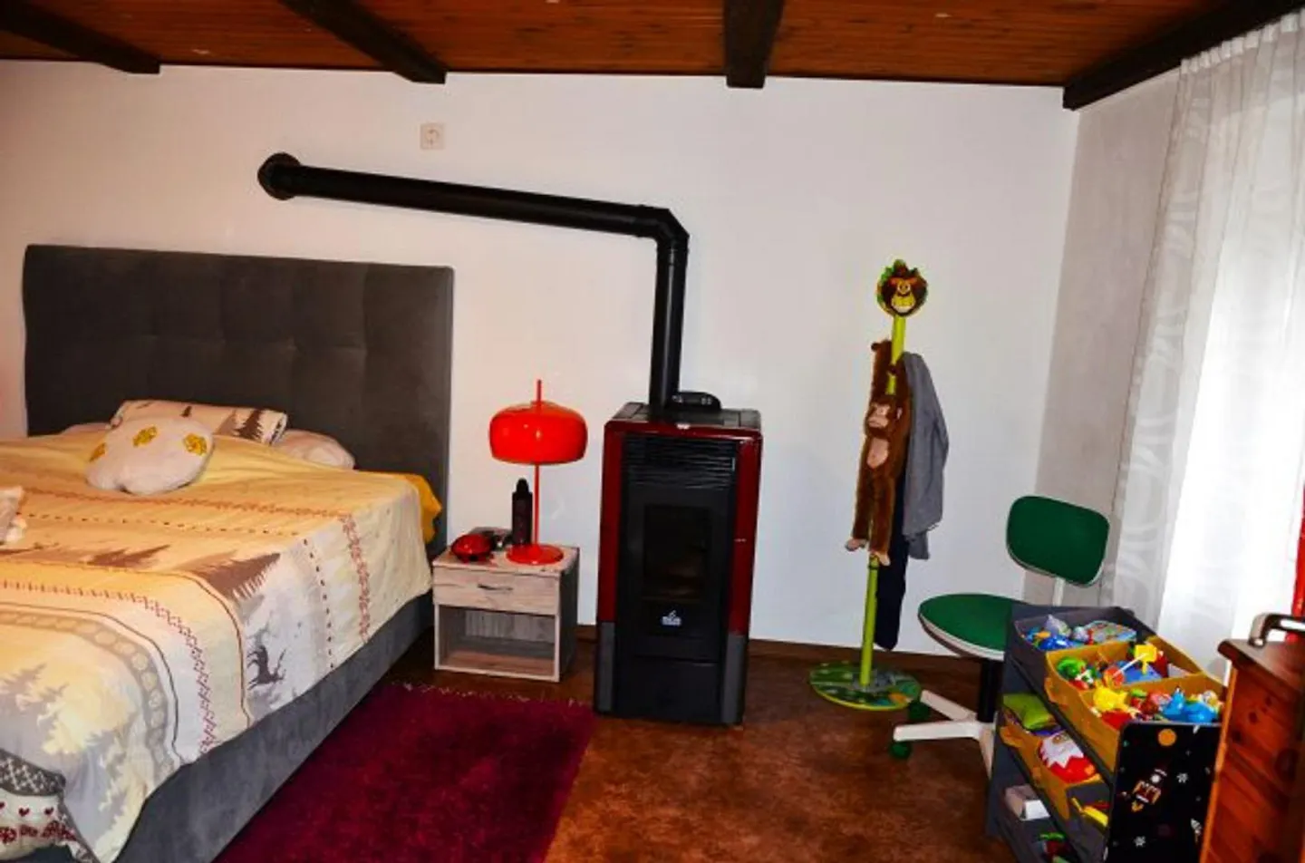 6 1/2 Zimmer-Einfamilienhaus mit grossem Umschwung an sehr ruhiger,... - Foto 14 von 66