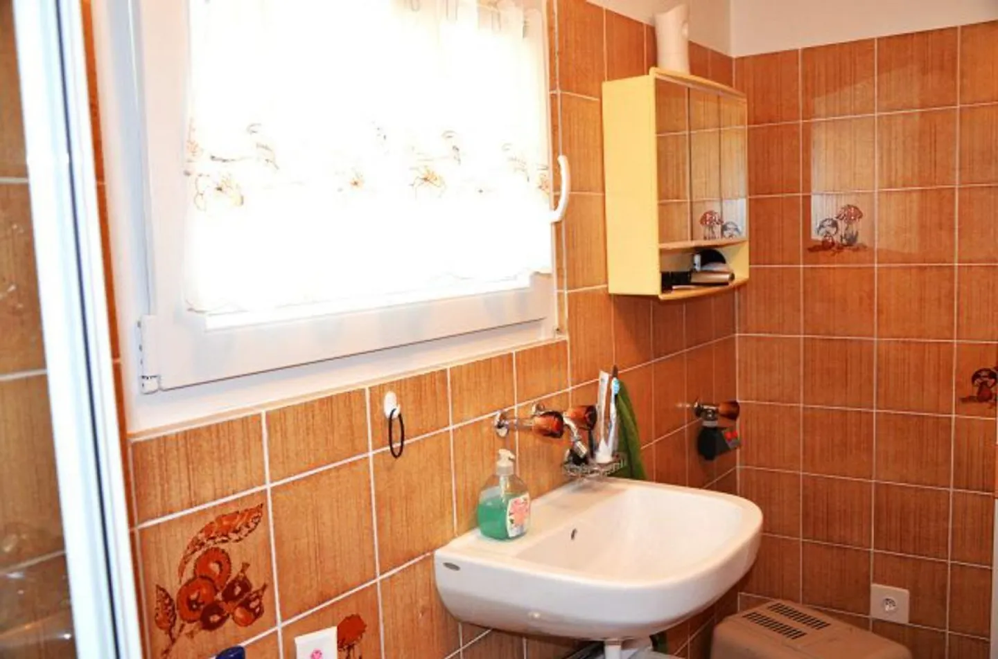 6 1/2 Zimmer-Einfamilienhaus mit grossem Umschwung an sehr ruhiger,... - Foto 20 von 66