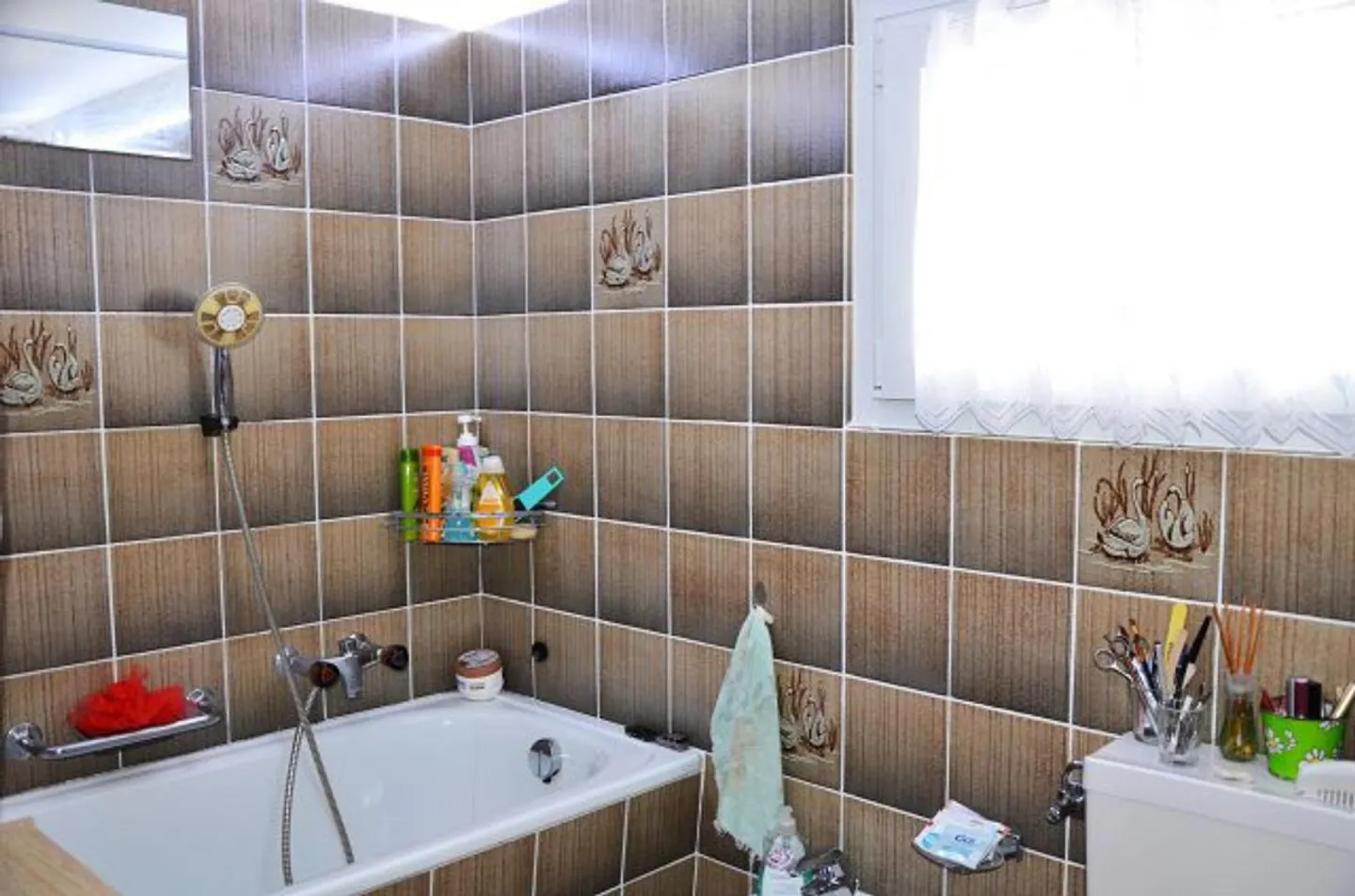 6 1/2 Zimmer-Einfamilienhaus mit grossem Umschwung an sehr ruhiger,... - Foto 21 von 66
