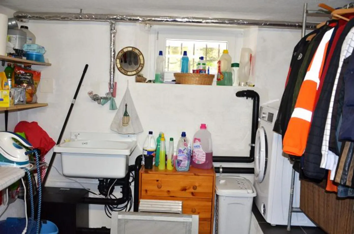 6 1/2 Zimmer-Einfamilienhaus mit grossem Umschwung an sehr ruhiger,... - Foto 27 von 66