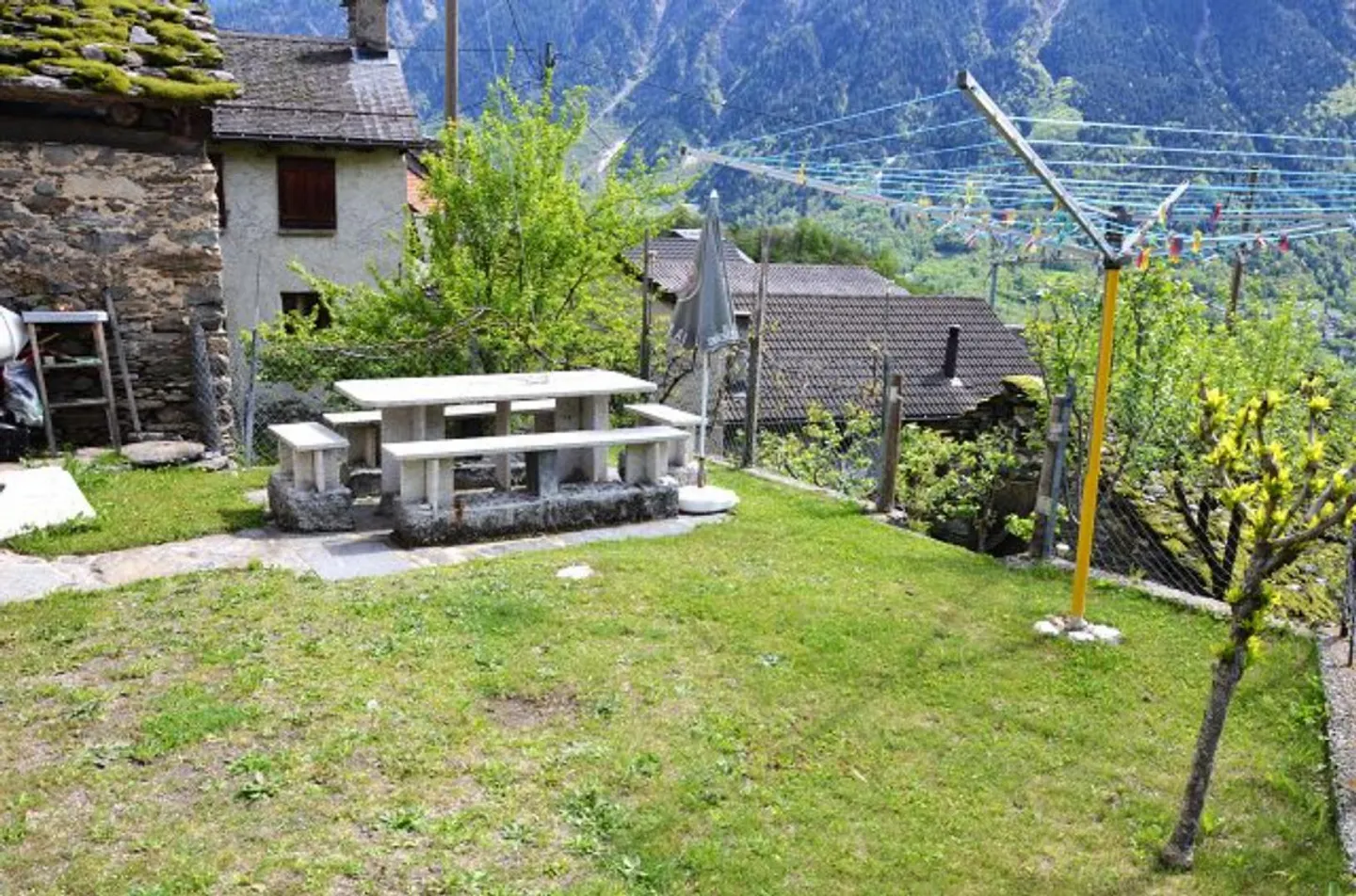 6 1/2 Zimmer-Einfamilienhaus mit grossem Umschwung an sehr ruhiger,... - Foto 41 von 66