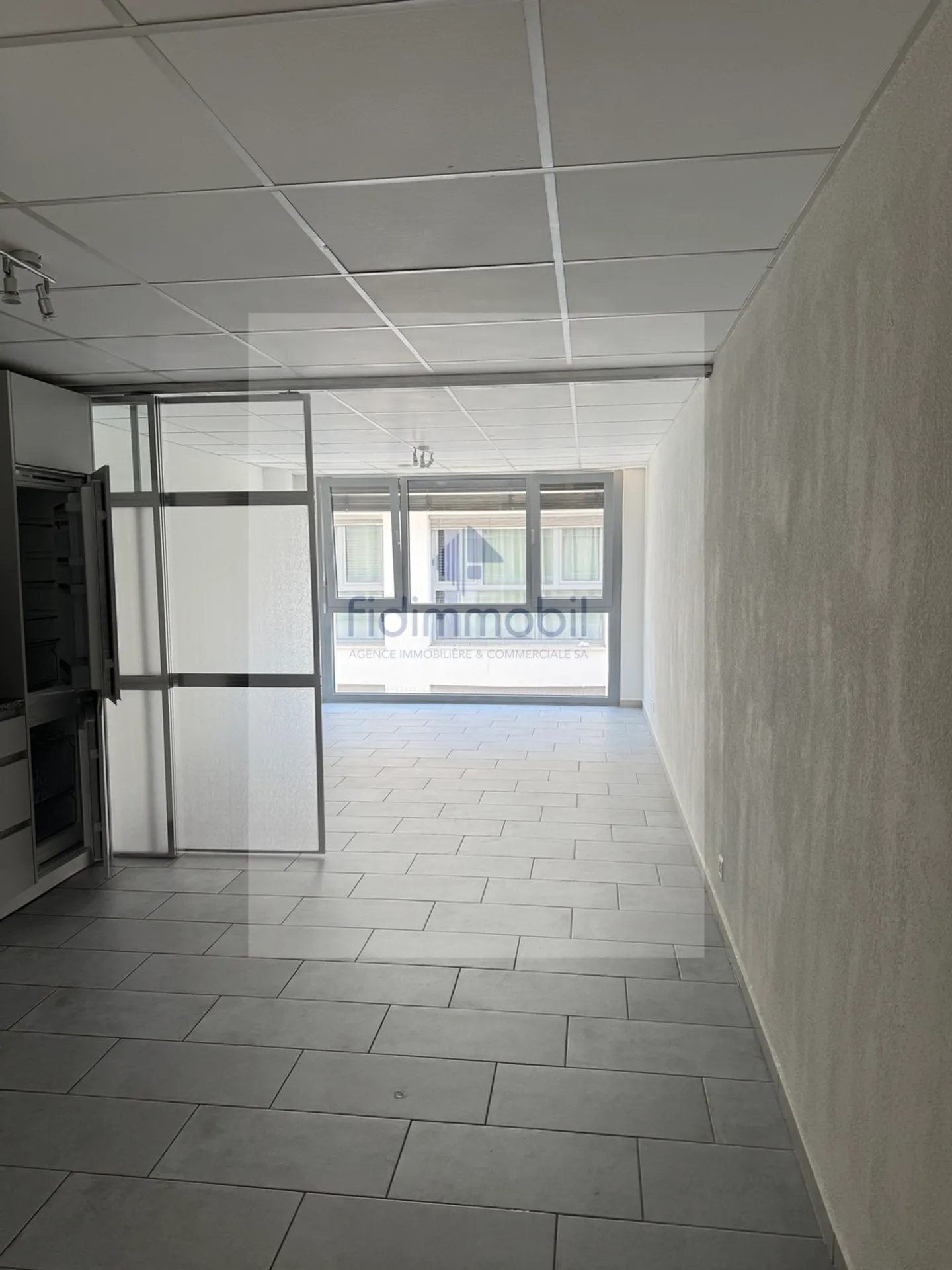 Studio au centre-ville - Photo 2 sur 3