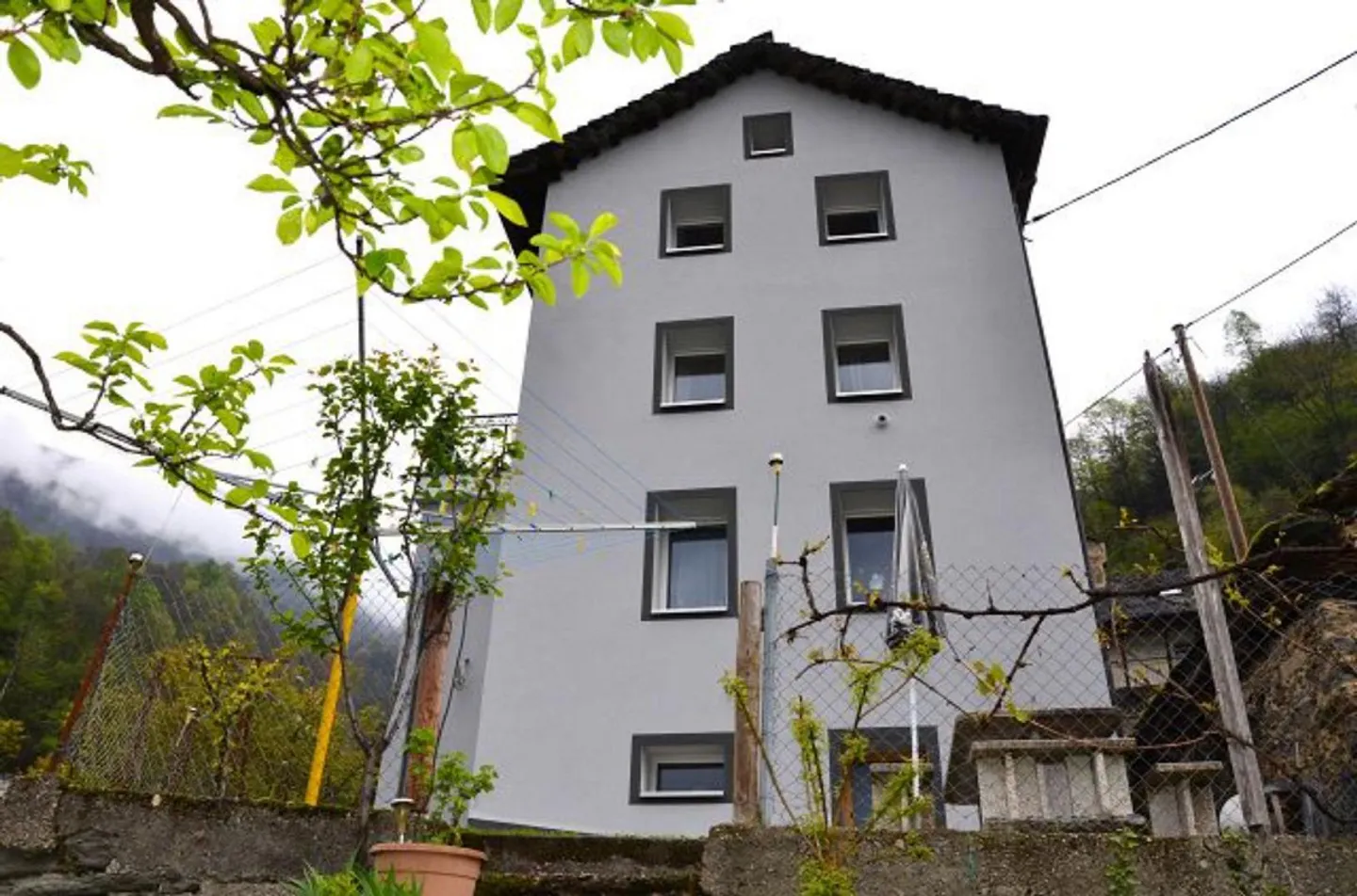 6 1/2 Zimmer-Einfamilienhaus mit grossem Umschwung an sehr ruhiger,... - Foto 56 von 66