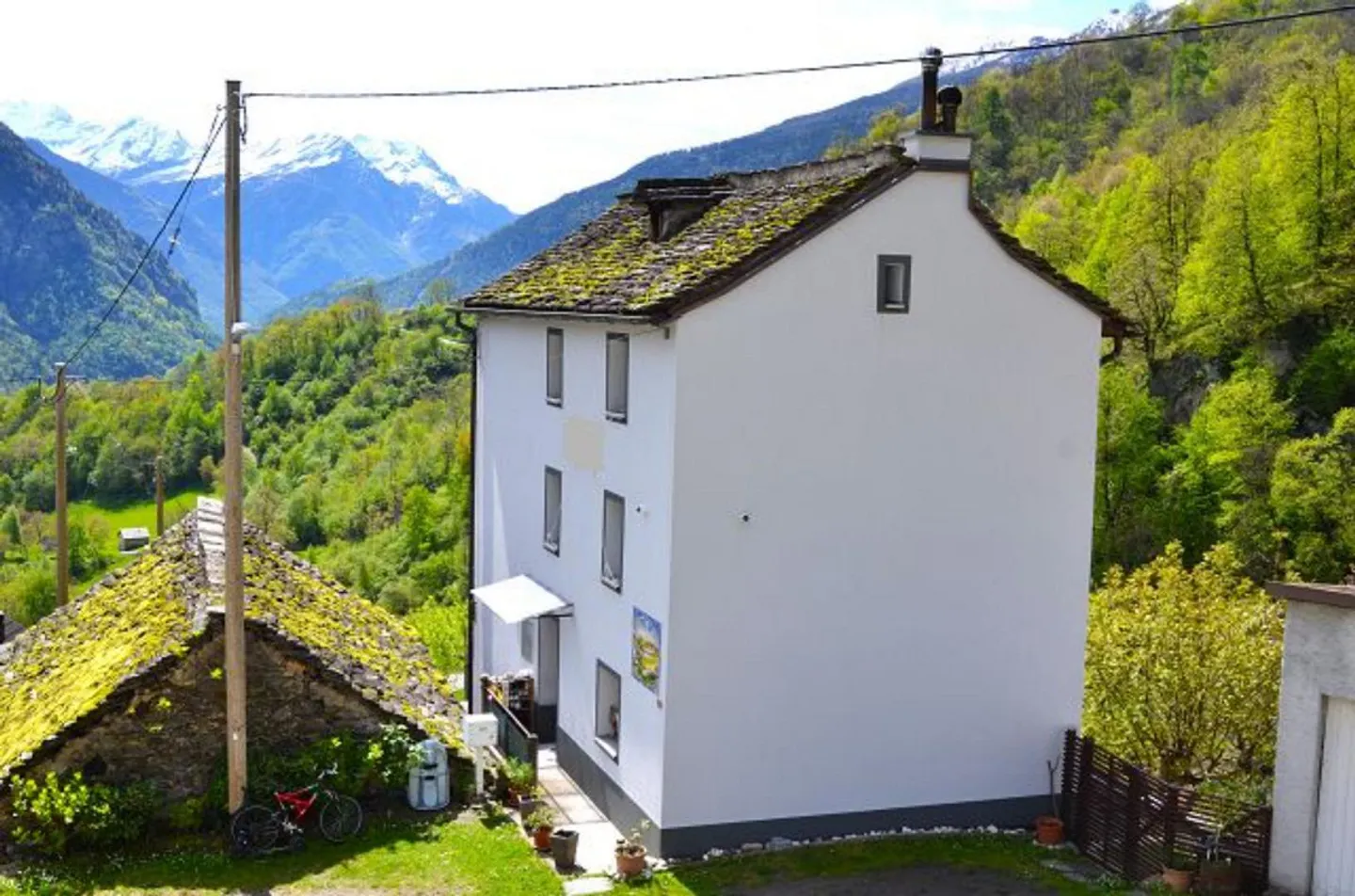 6 1/2 Zimmer-Einfamilienhaus mit grossem Umschwung an sehr ruhiger,... - Foto 59 von 66