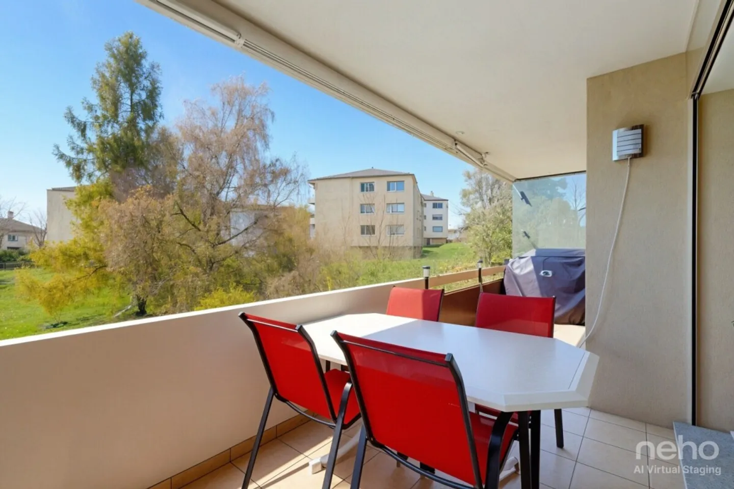 Geräumige 5,5-Zimmer-Wohnung von 160 m² in ruhiger Lage mit freiem Blick - Foto 3 von 12