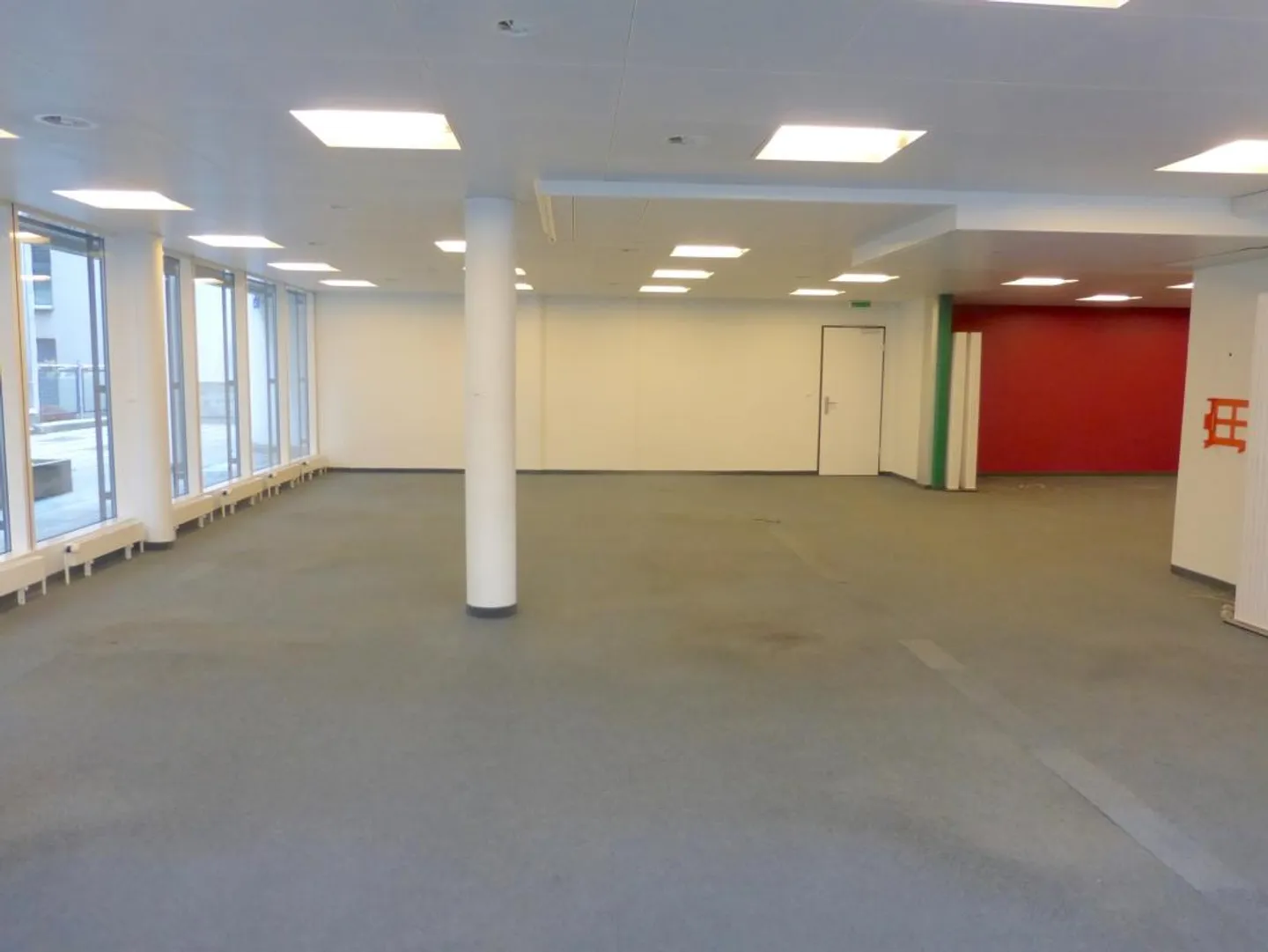 Uffici di 140 m2 e 174 m2 in affitto - Foto 1 di 6