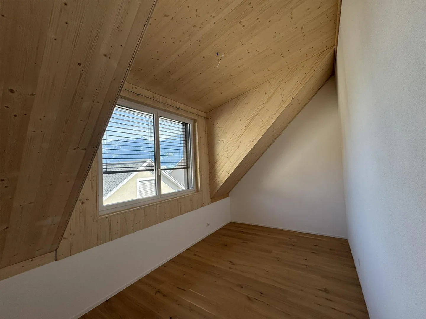 Nuova costruzione / appartamento attico di 5,5 stanze - Foto 4 di 21