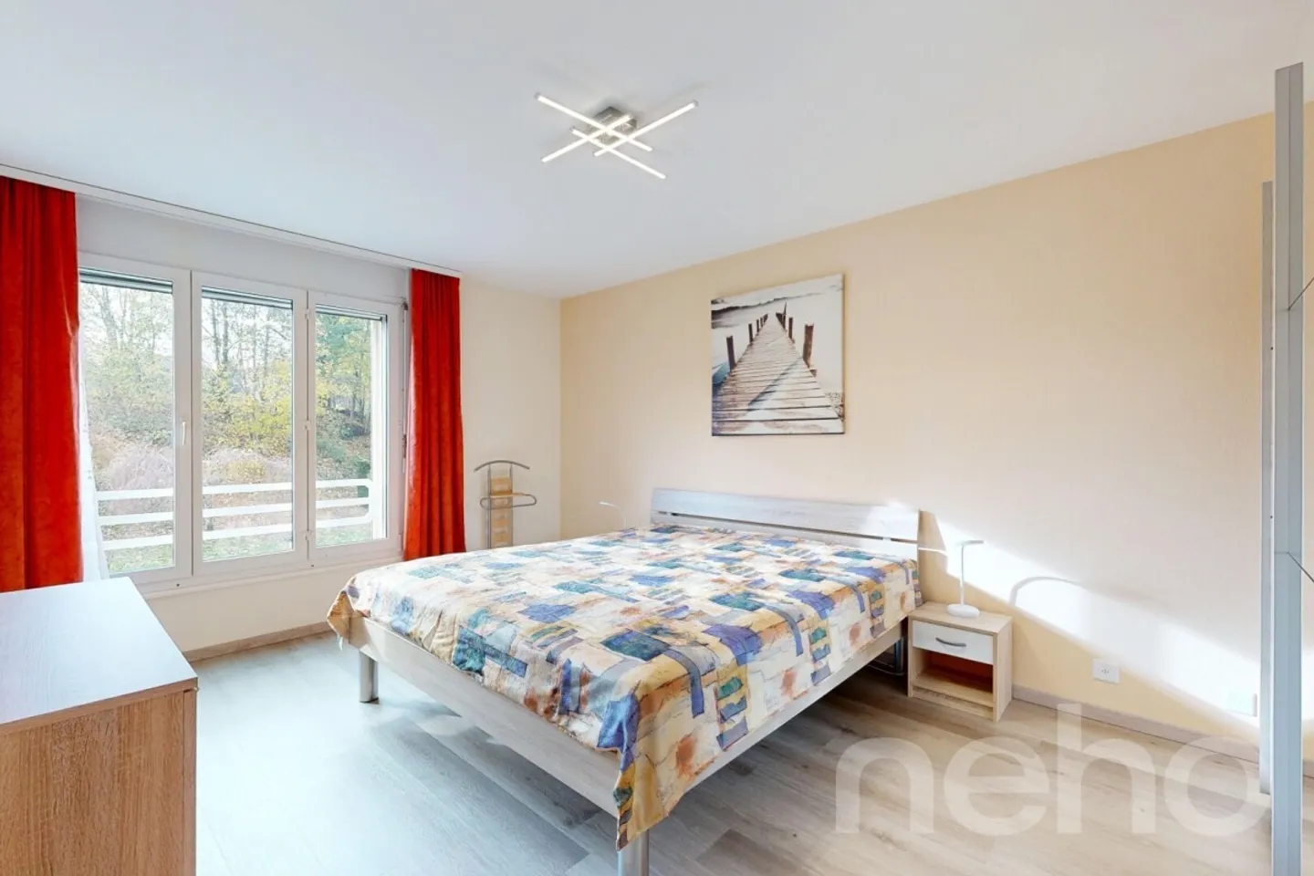 Geräumige 5,5-Zimmer-Wohnung von 160 m² in ruhiger Lage mit freiem Blick - Foto 5 von 12