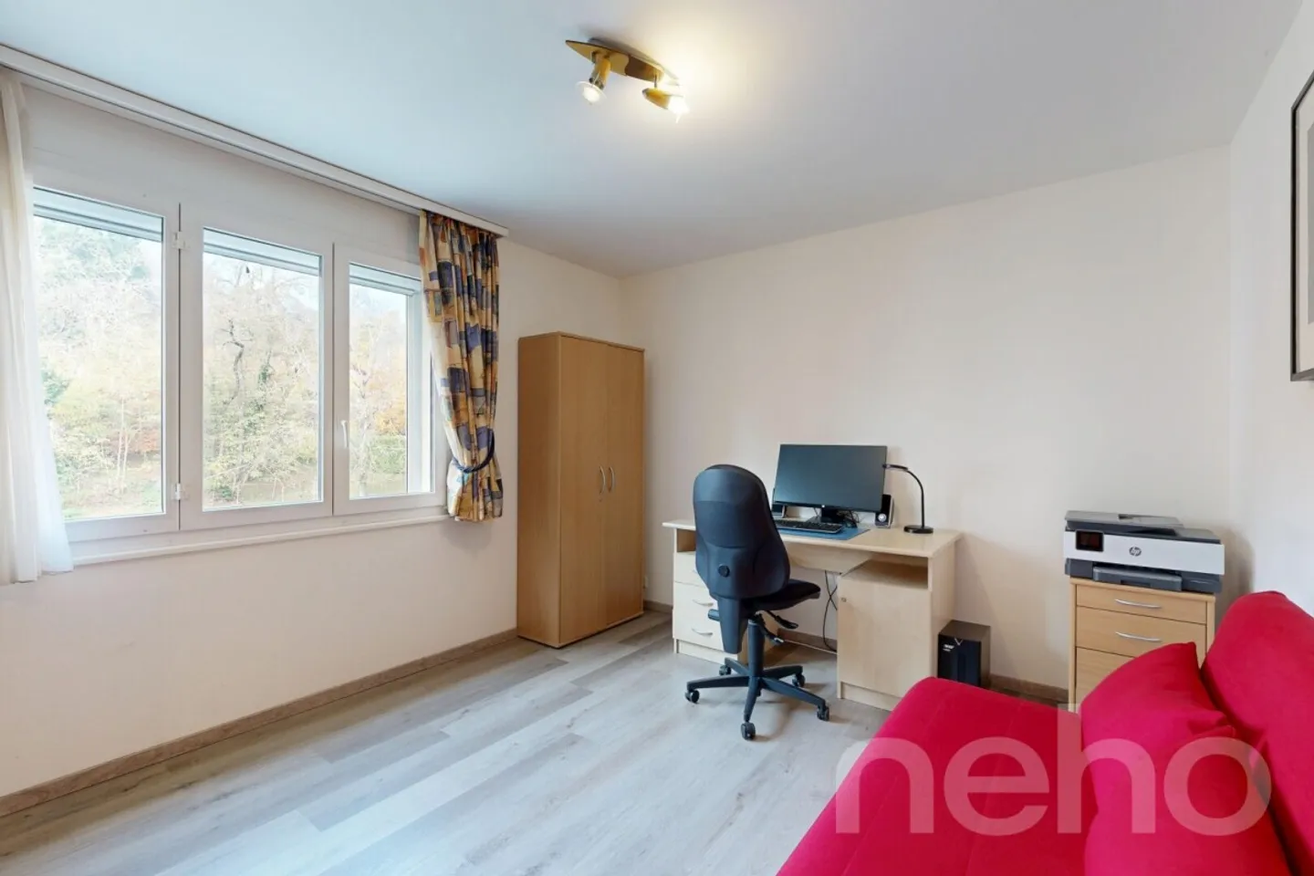 Geräumige 5,5-Zimmer-Wohnung von 160 m² in ruhiger Lage mit freiem Blick - Foto 8 von 12