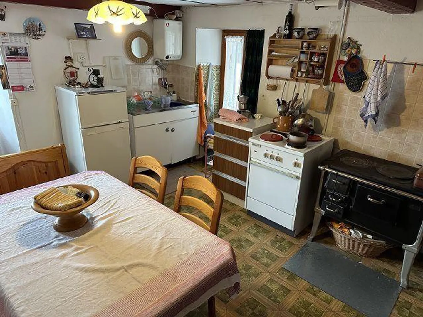 Maison de 3 familles dans un emplacement très calme et ensoleillé avec vue - Photo 7 sur 34