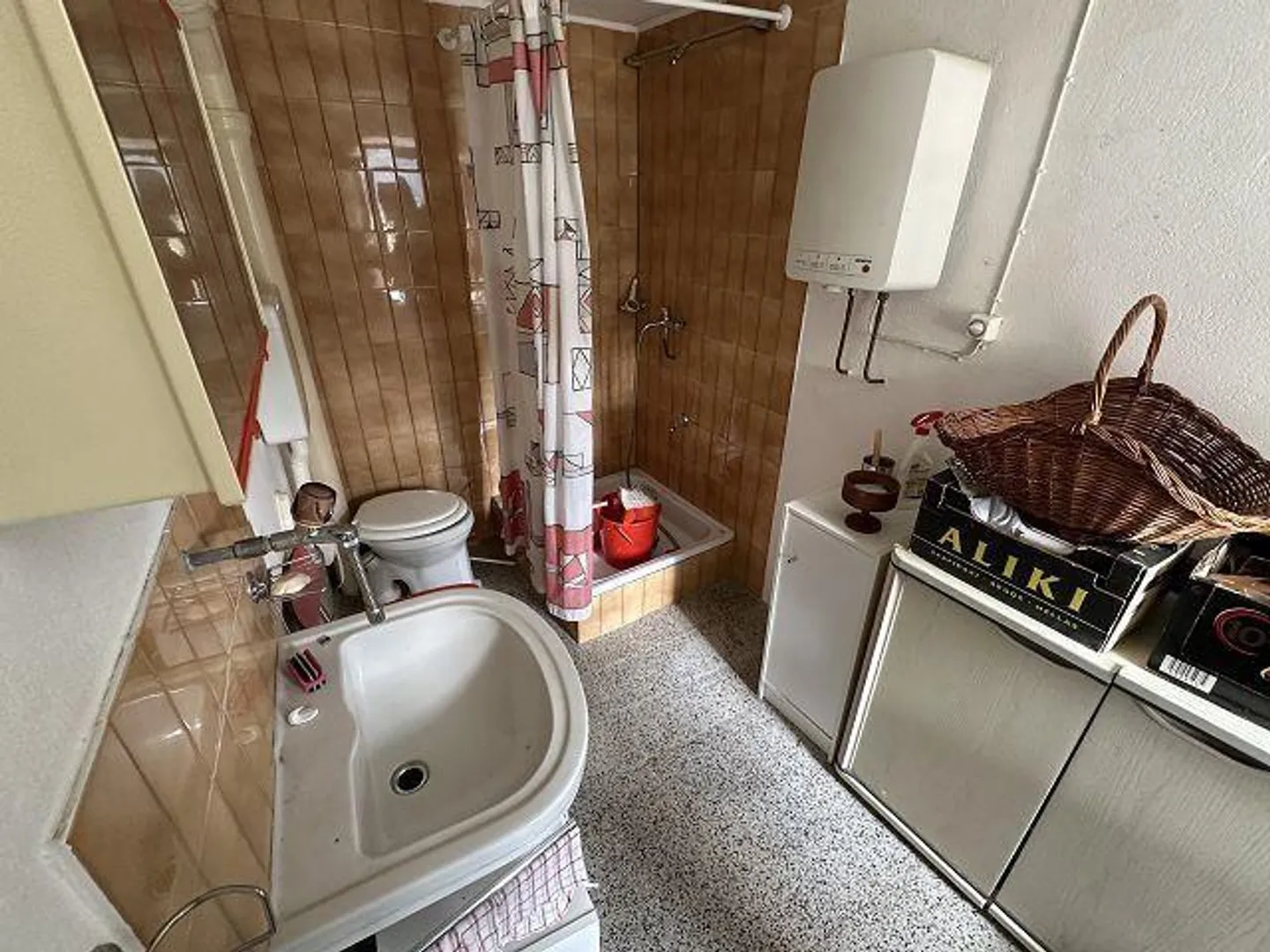 Maison de 3 familles dans un emplacement très calme et ensoleillé avec vue - Photo 19 sur 34