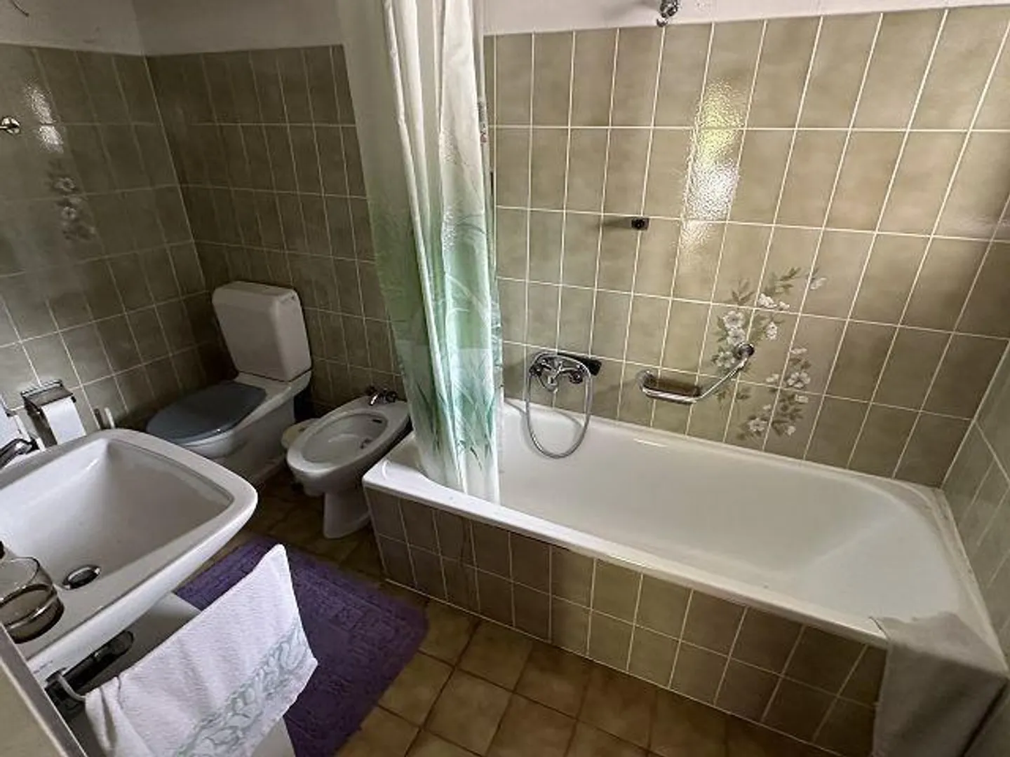 Maison de 3 familles dans un emplacement très calme et ensoleillé avec vue - Photo 18 sur 34