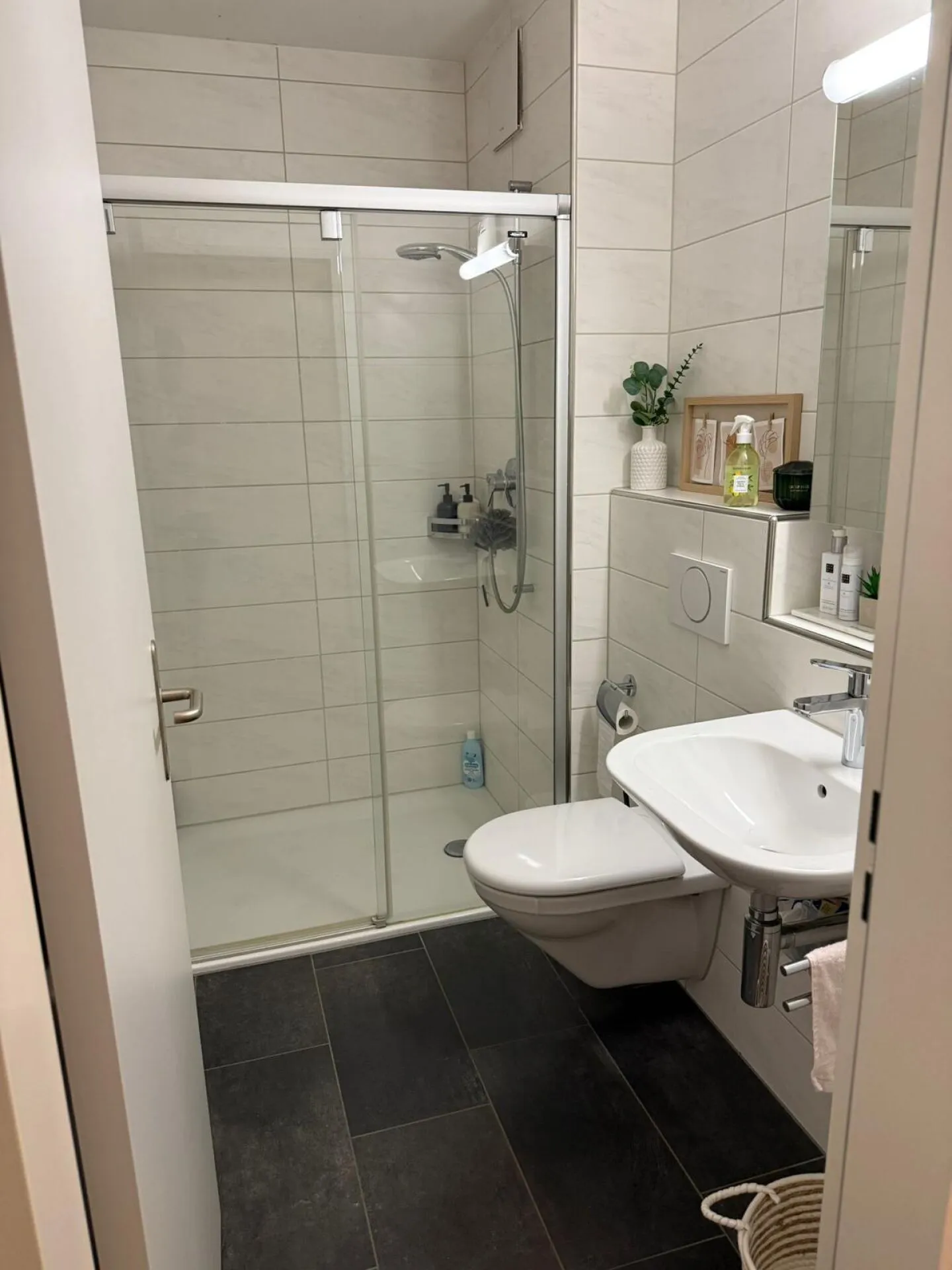 Appartamento giardino moderno, luminoso e attraente di 4,5 stanze - Foto 7 di 8