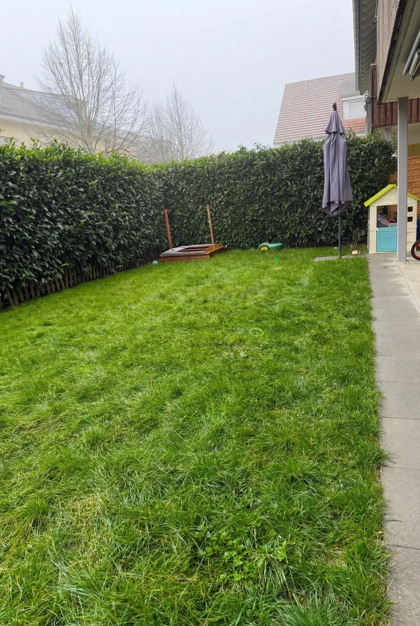 Appartamento giardino moderno, luminoso e attraente di 4,5 stanze - Foto 8 di 8