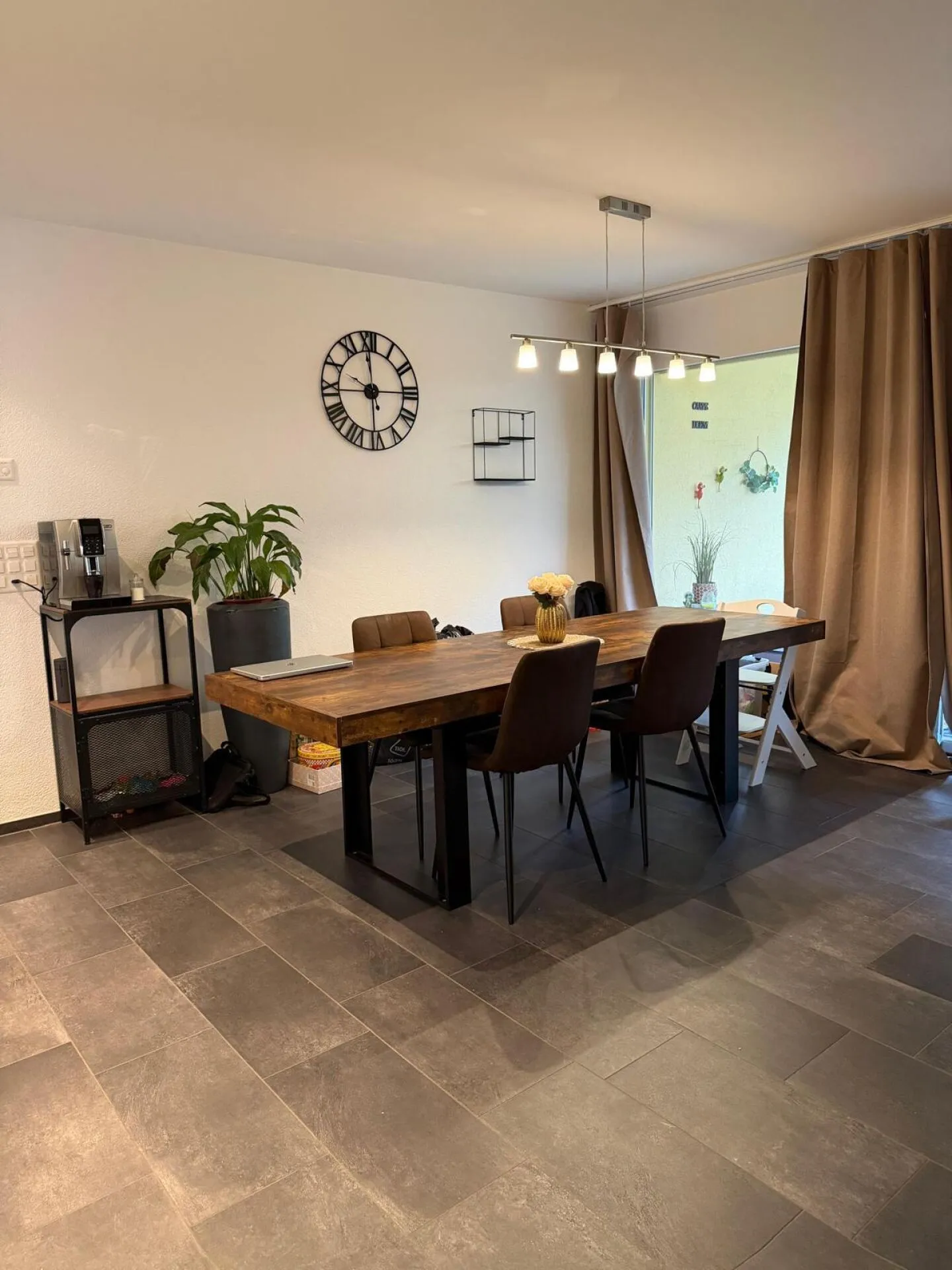 Appartamento giardino moderno, luminoso e attraente di 4,5 stanze - Foto 2 di 8