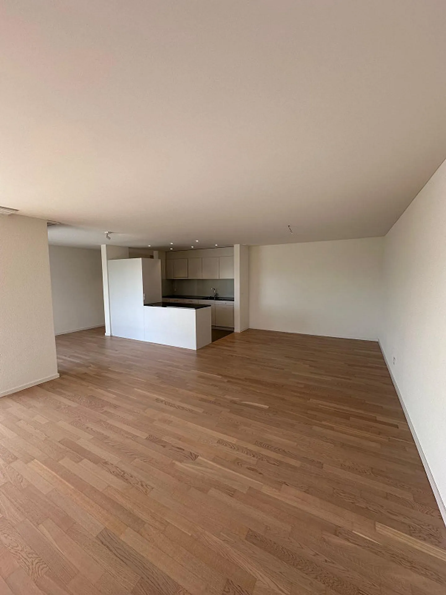 Stylische Attika-Wohnung mit Terrasse - Foto 13 von 17