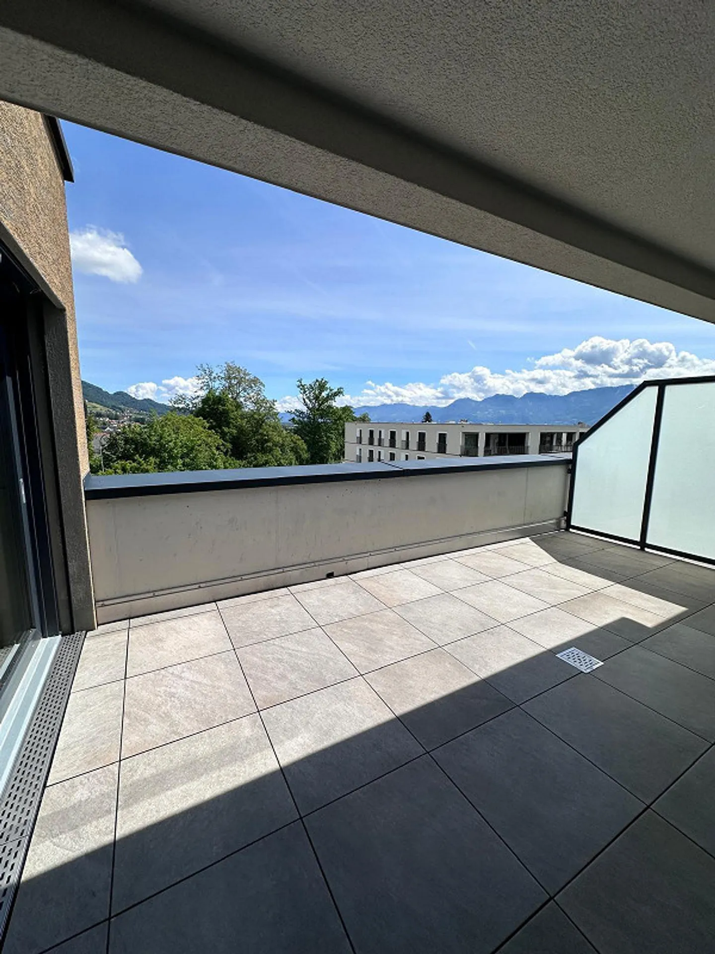 Stylische Attika-Wohnung mit Terrasse - Foto 15 von 17