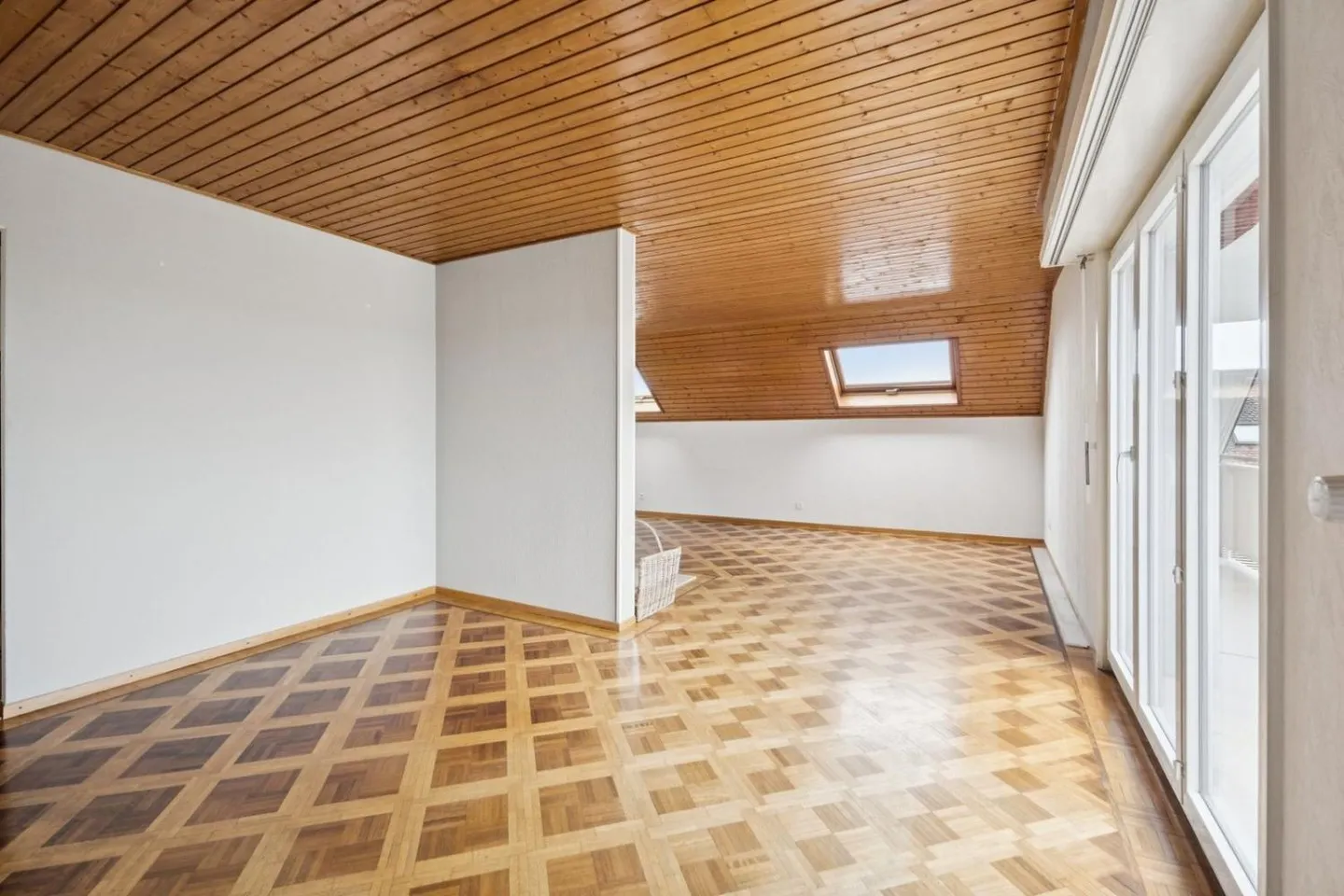Seltene Adresse im Zentrum von Saint-Sulpice! - Foto 4 von 7