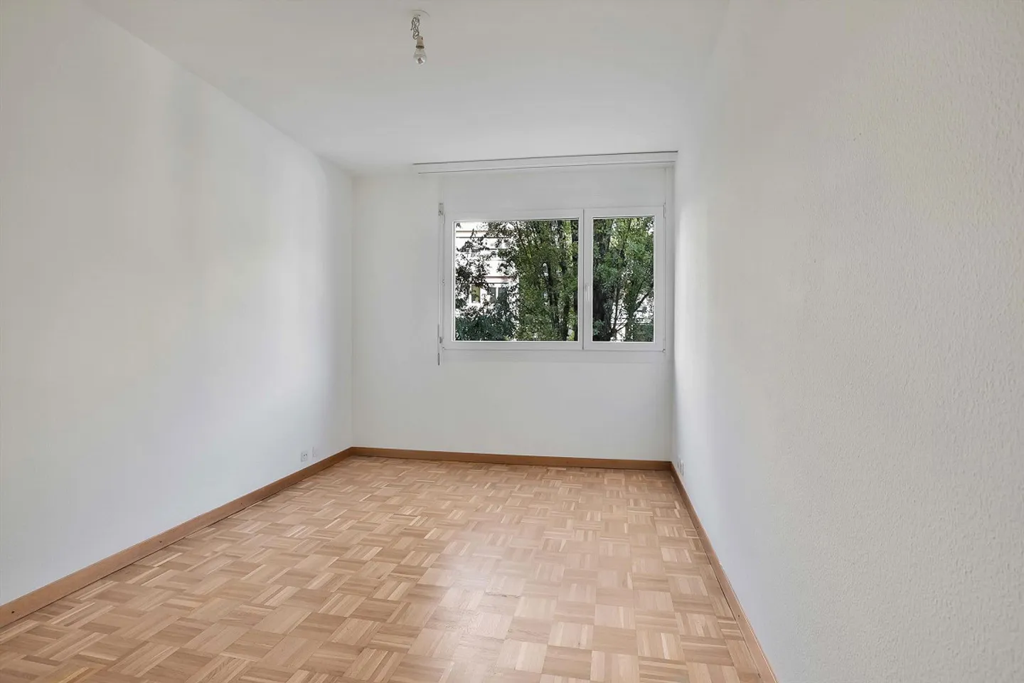 Stunning 5-room apartment in Servette - Photo 4 of 8