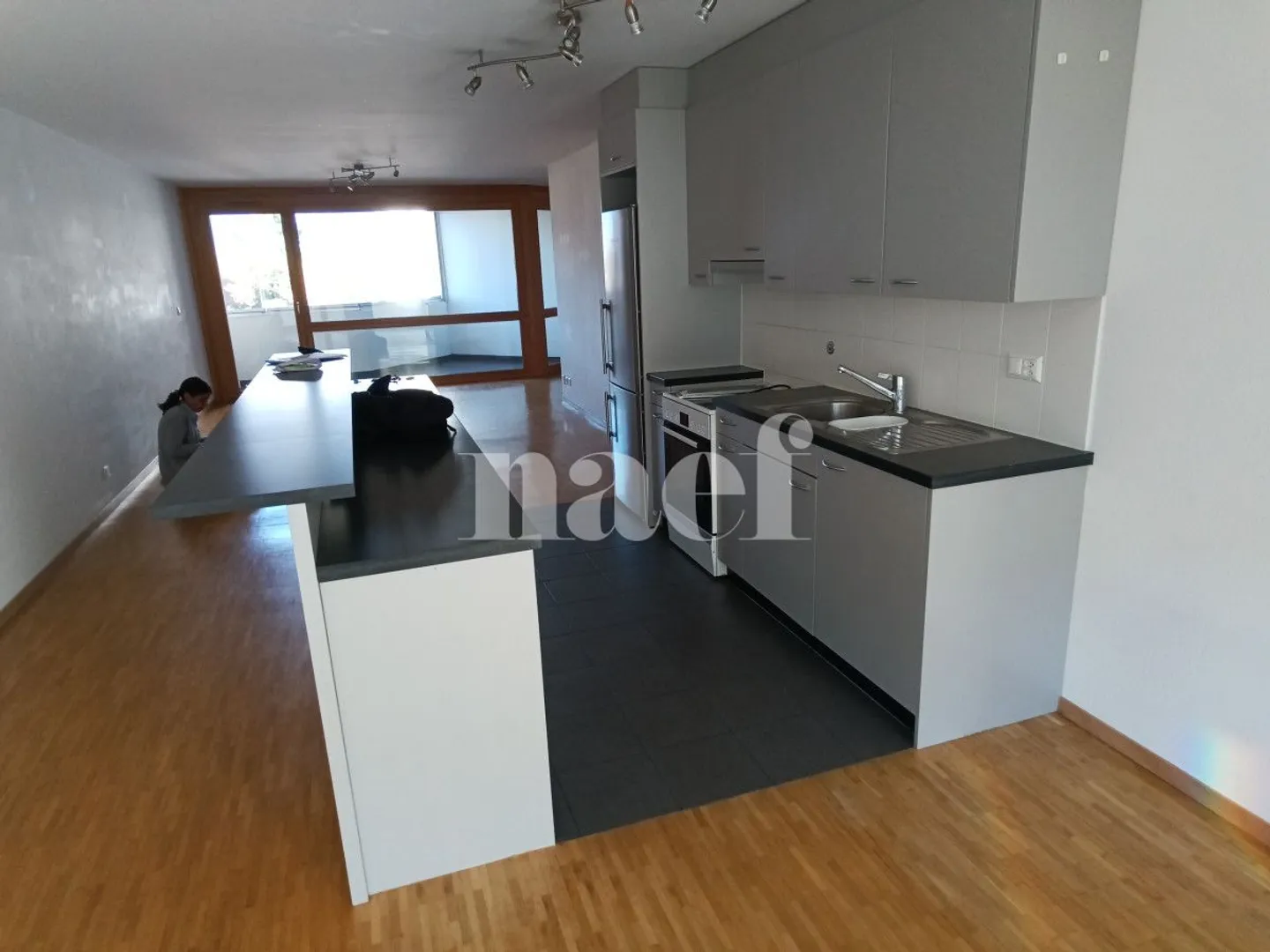 5-room apartment - Photo 2 of 6