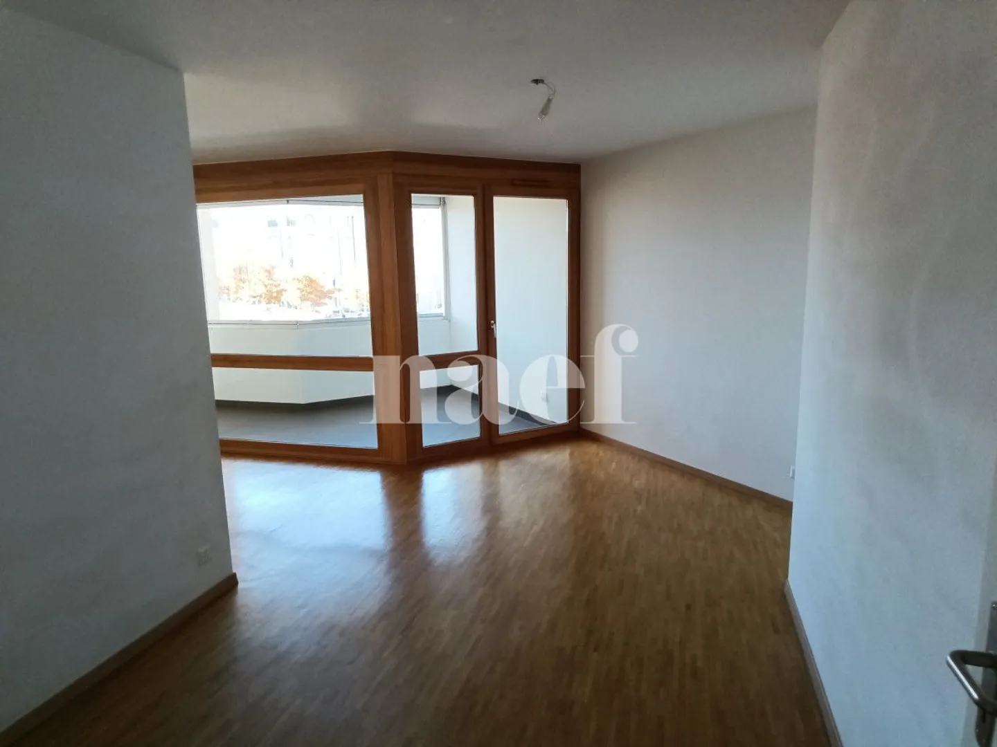 5-room apartment - Photo 3 of 6