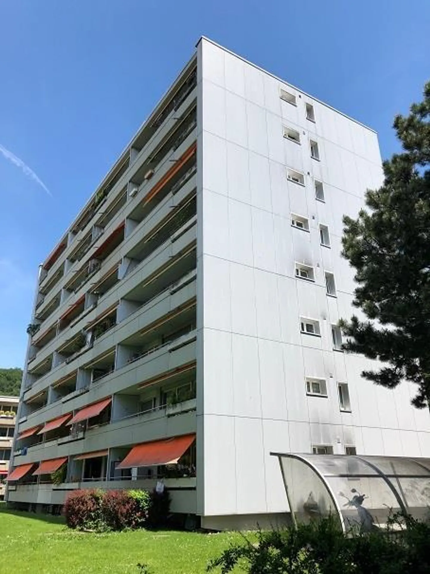 Modernes Apartment mit Balkon - Foto 1 von 9