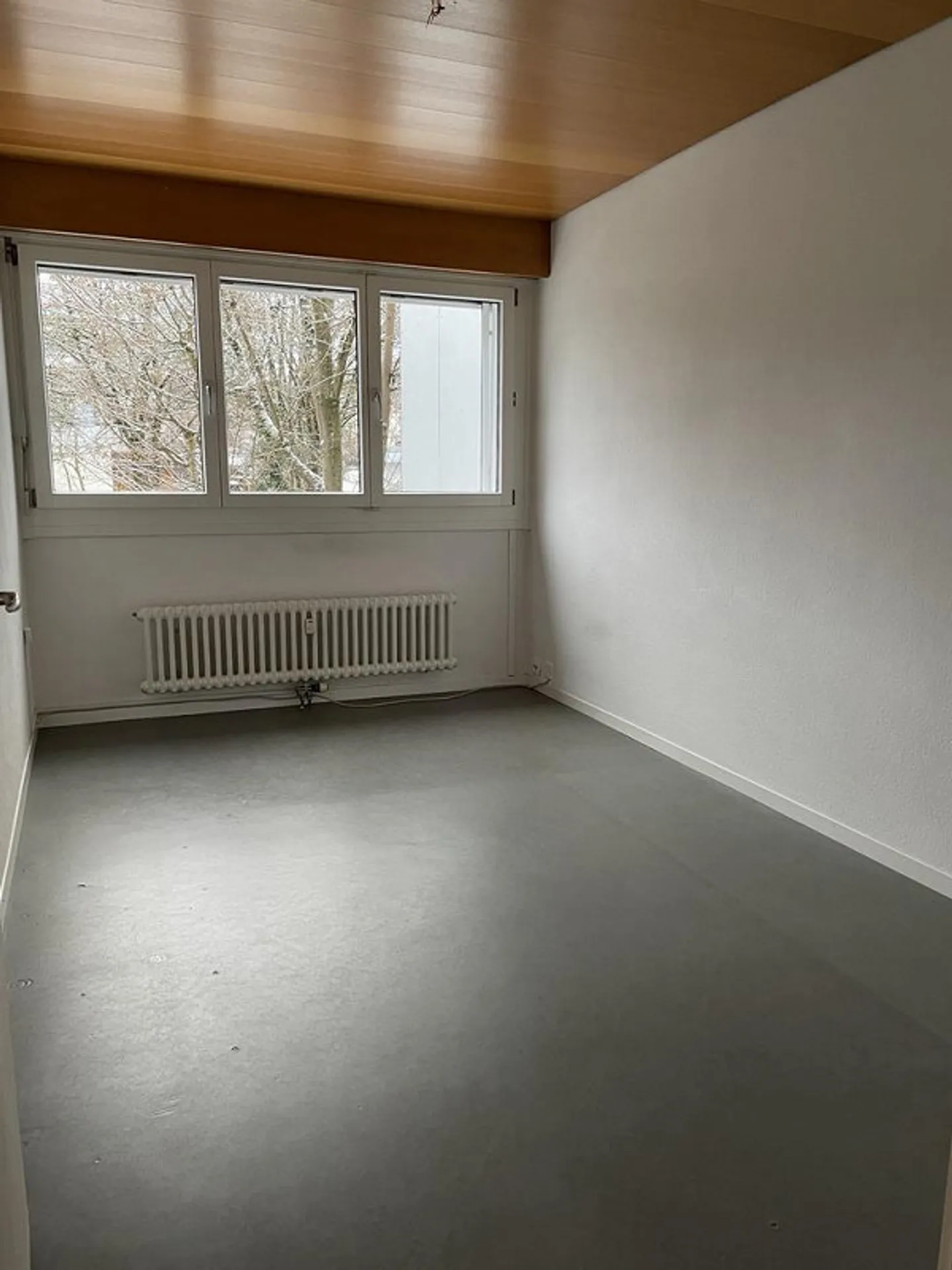 Modernes Apartment mit Balkon - Foto 6 von 9