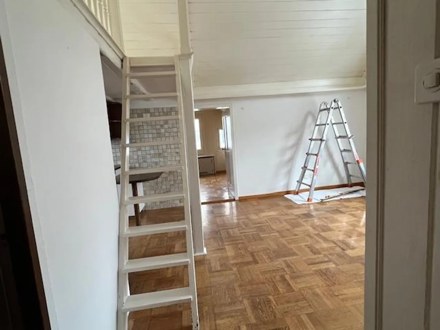 3 Room Attic Apartment - Photo 2 of 14