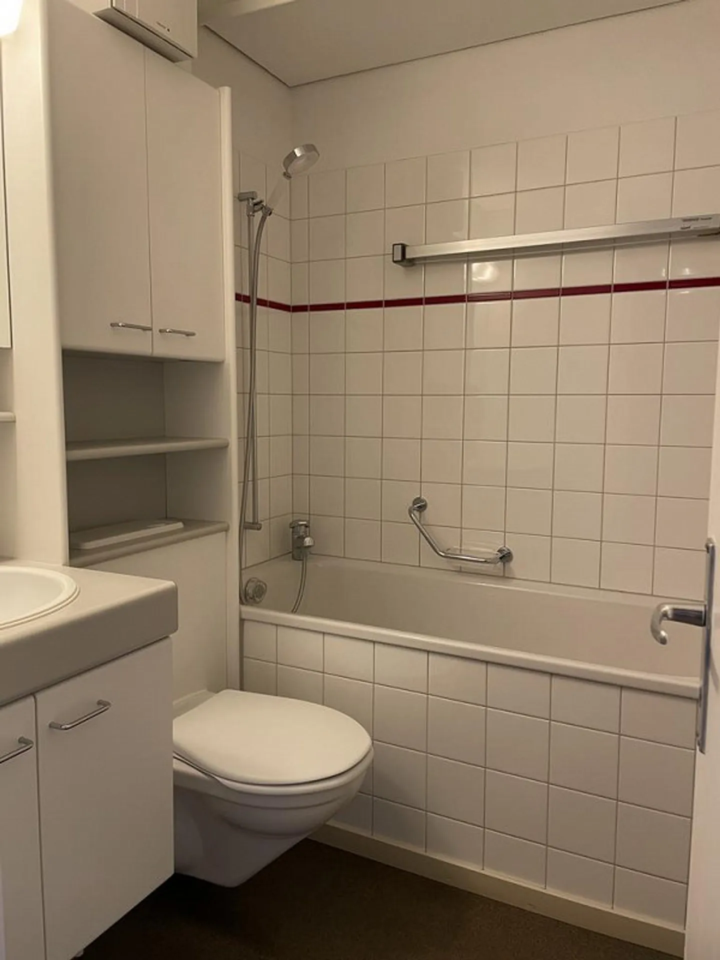 Modernes Apartment mit Balkon - Foto 7 von 9