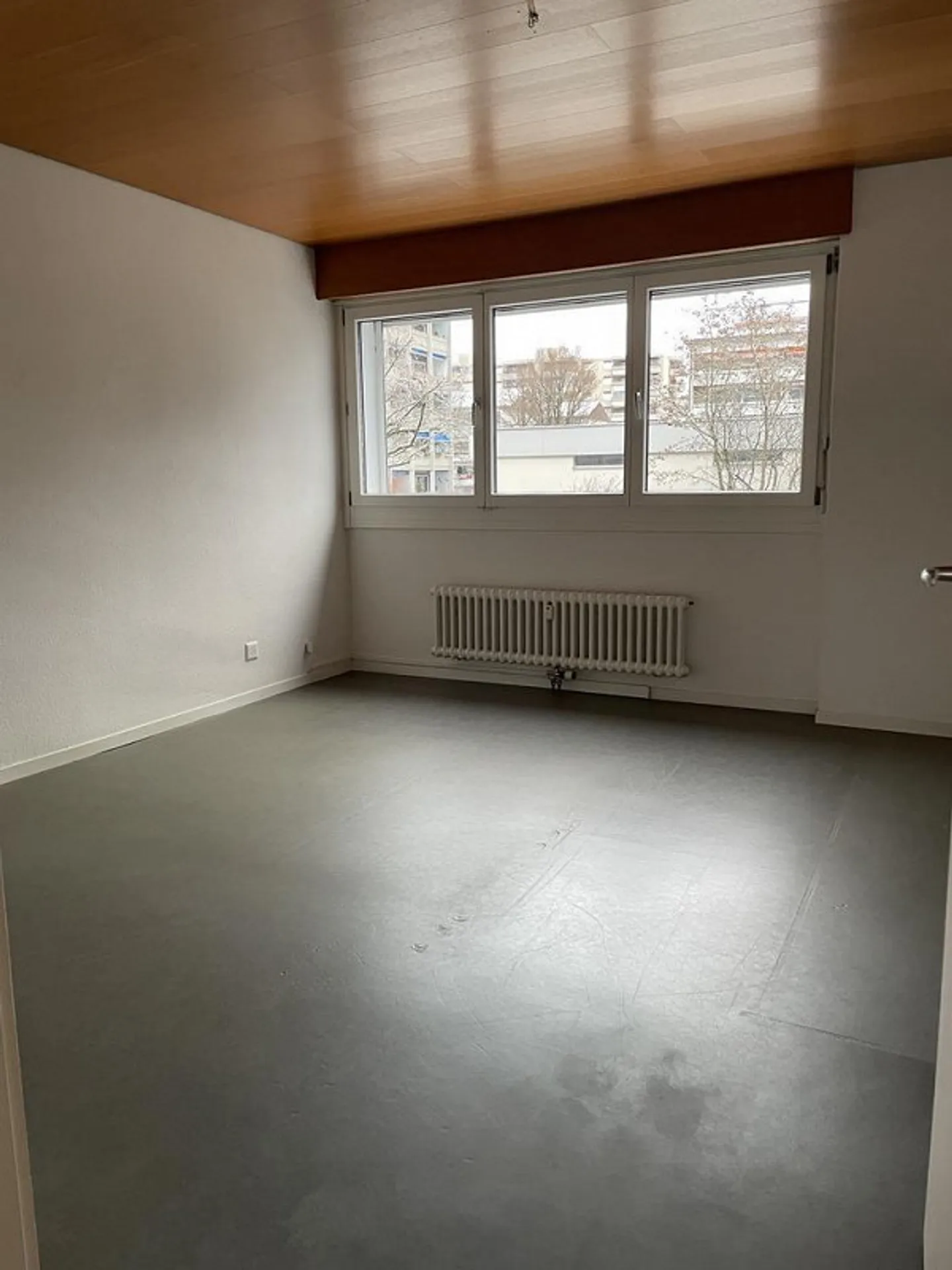 Modernes Apartment mit Balkon - Foto 5 von 9