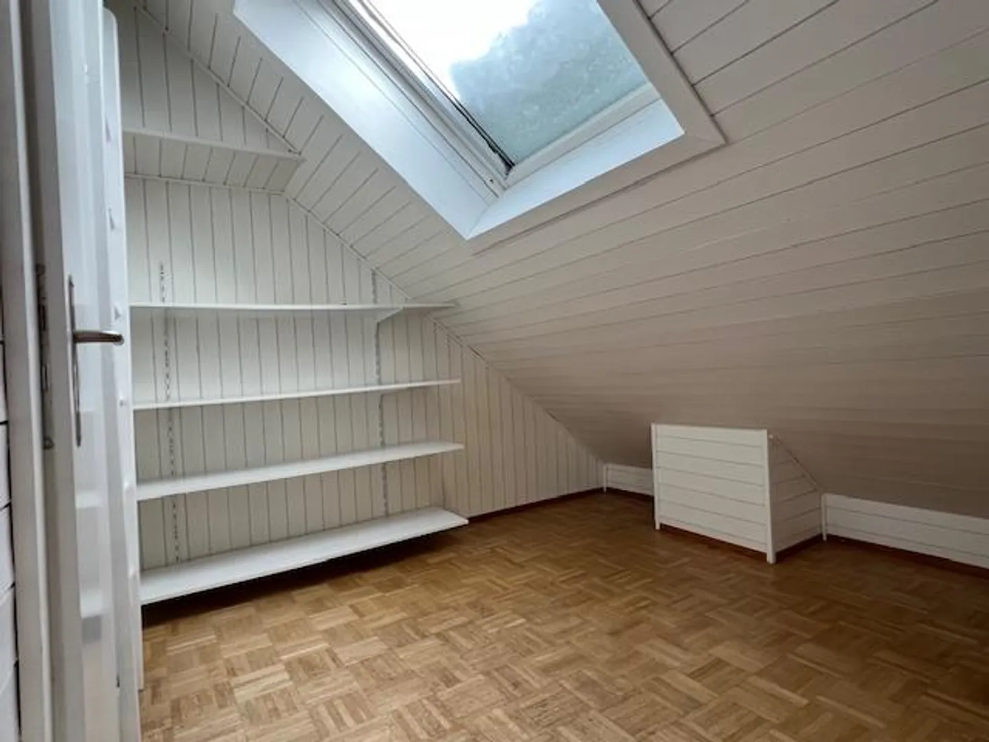 3 Room Attic Apartment - Photo 13 of 14