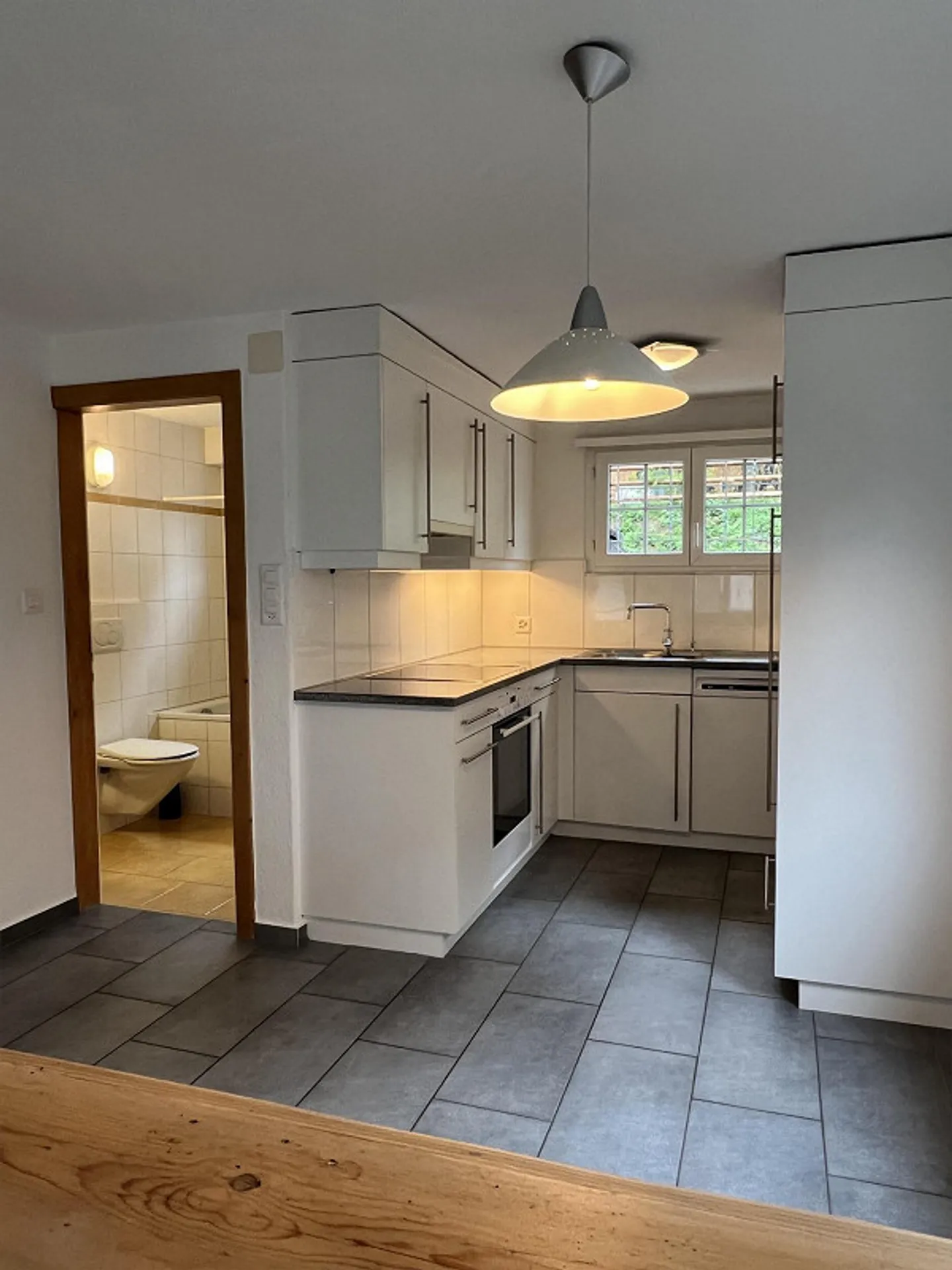 Beautiful 4.5-room apartment in a central location with balcony - Photo 1 of 17