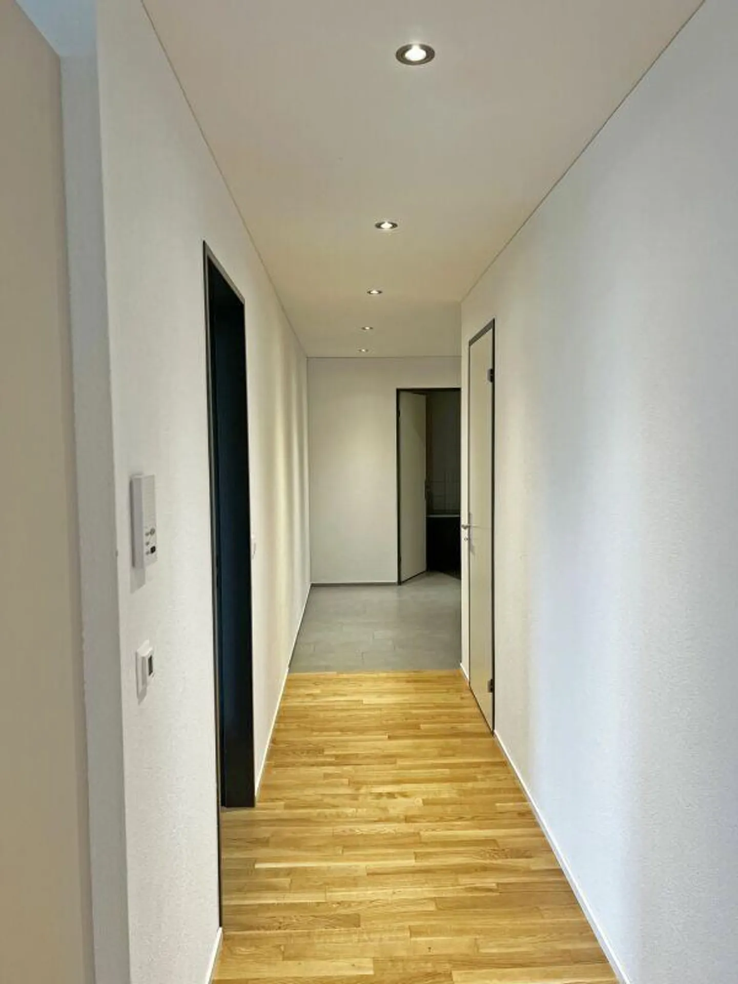 Charmante Wohnung mit Grossem Balkon - Foto 4 von 13