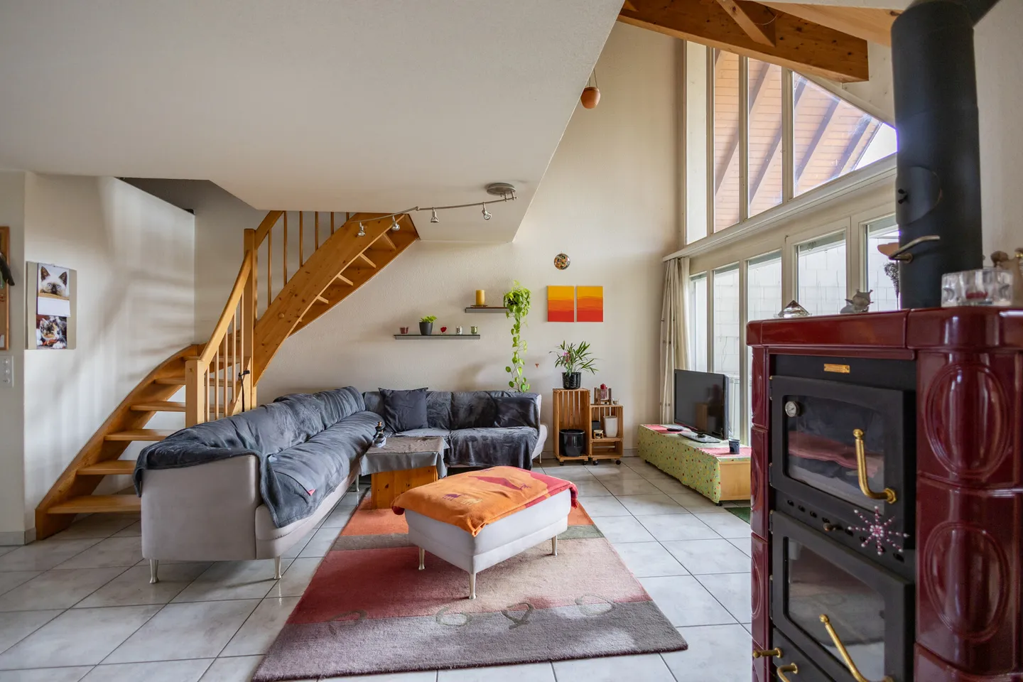 Cozy Maisonette Apartment with Stunning Views - Photo 2 of 27