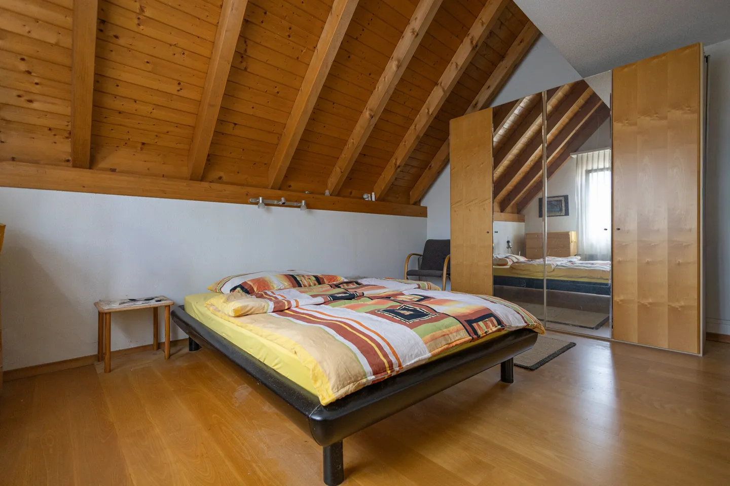 Cozy Maisonette Apartment with Stunning Views - Photo 9 of 27