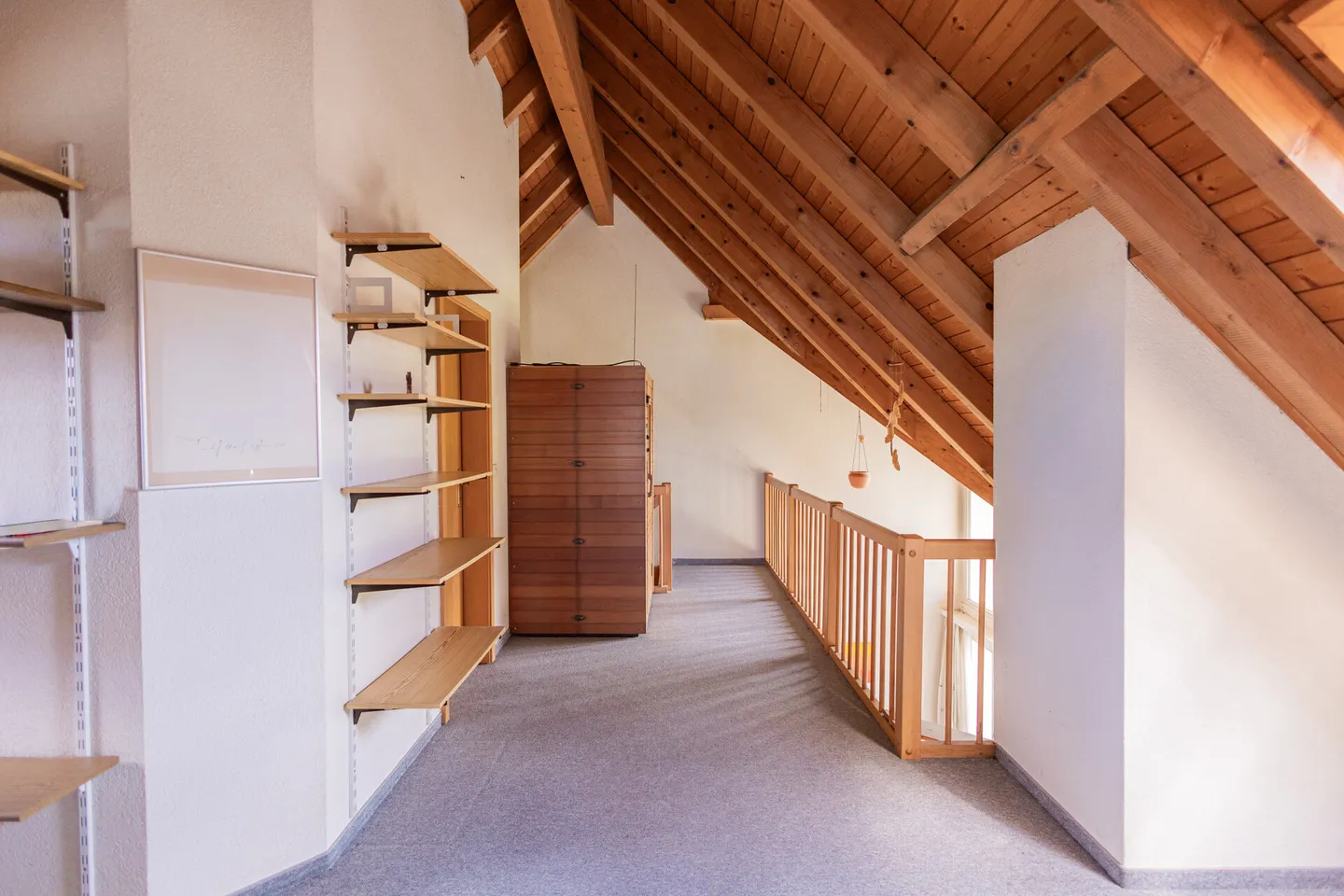 Cozy Maisonette Apartment with Stunning Views - Photo 15 of 27