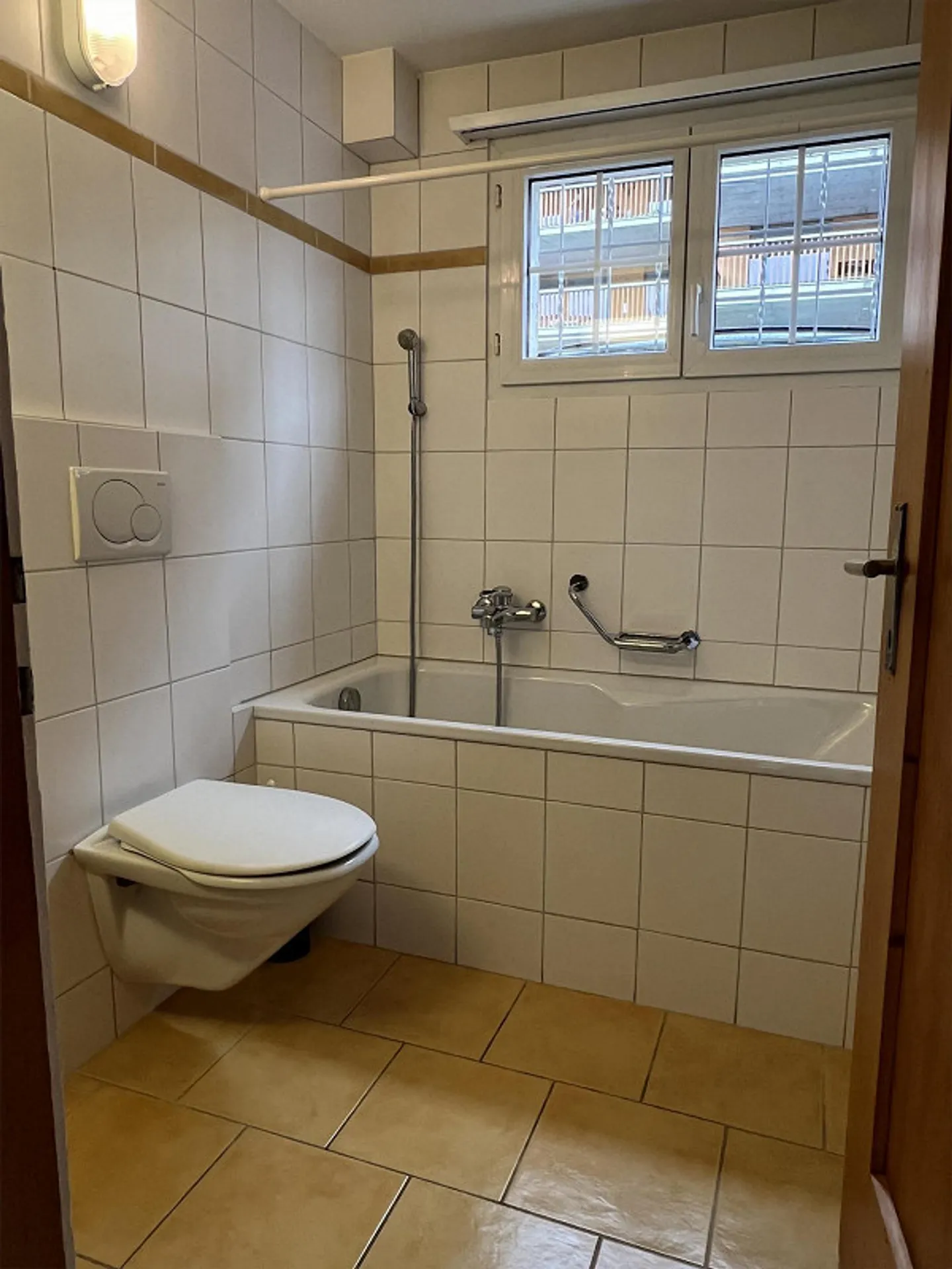 Beautiful 4.5-room apartment in a central location with balcony - Photo 9 of 17