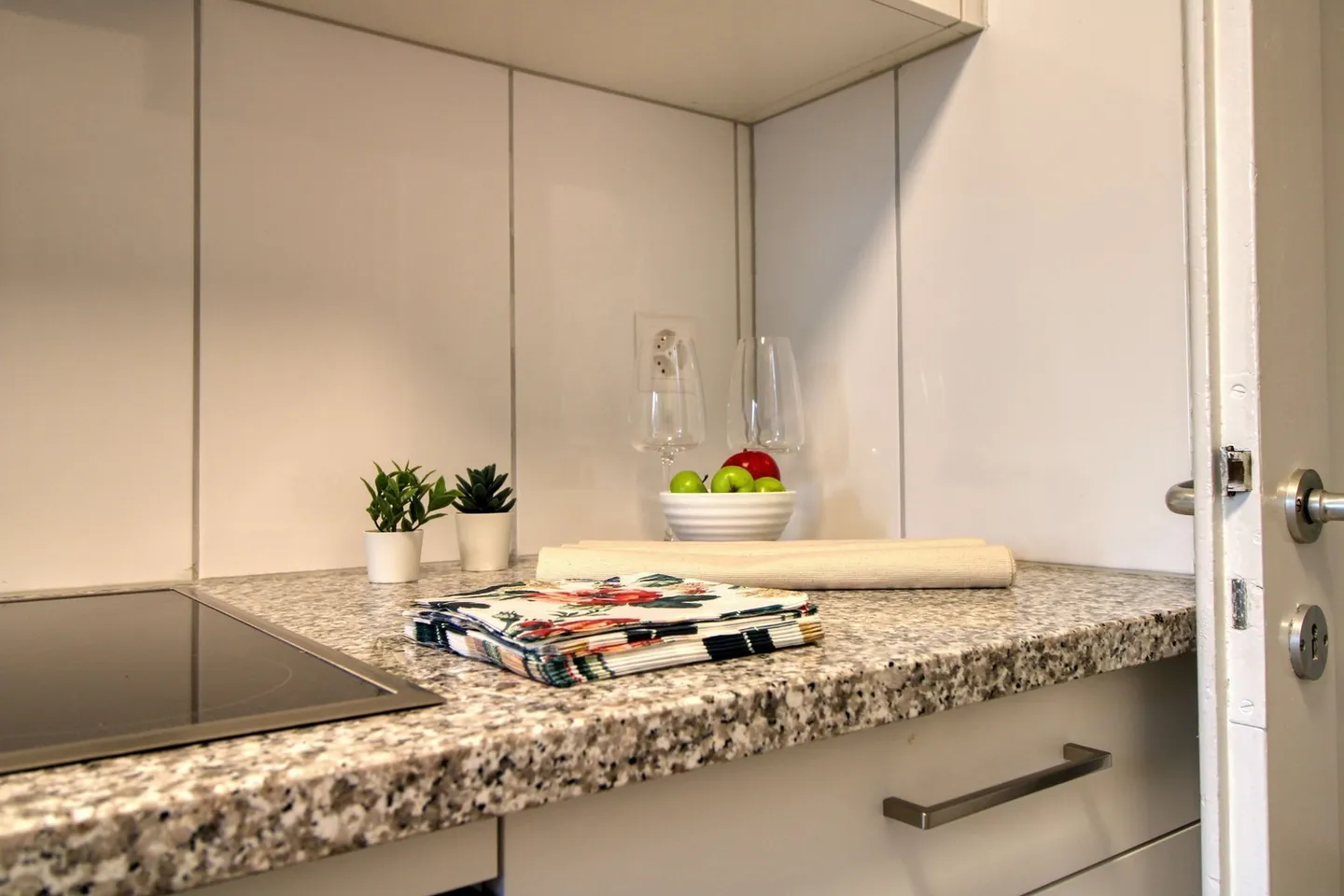 WG Room - Photo 15 of 24