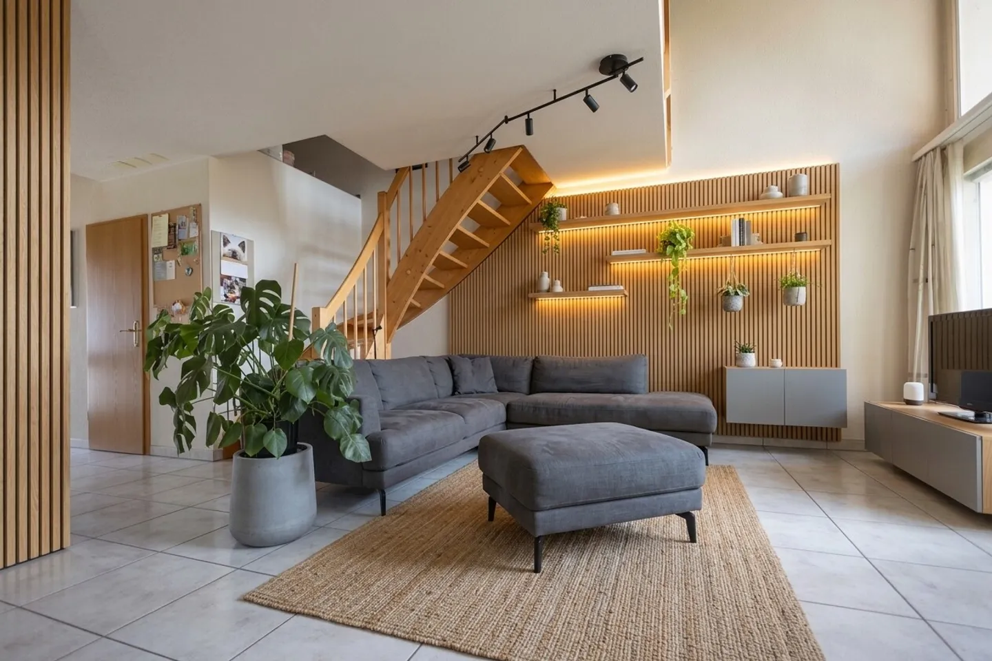 Cozy Maisonette Apartment with Stunning Views - Photo 26 of 27