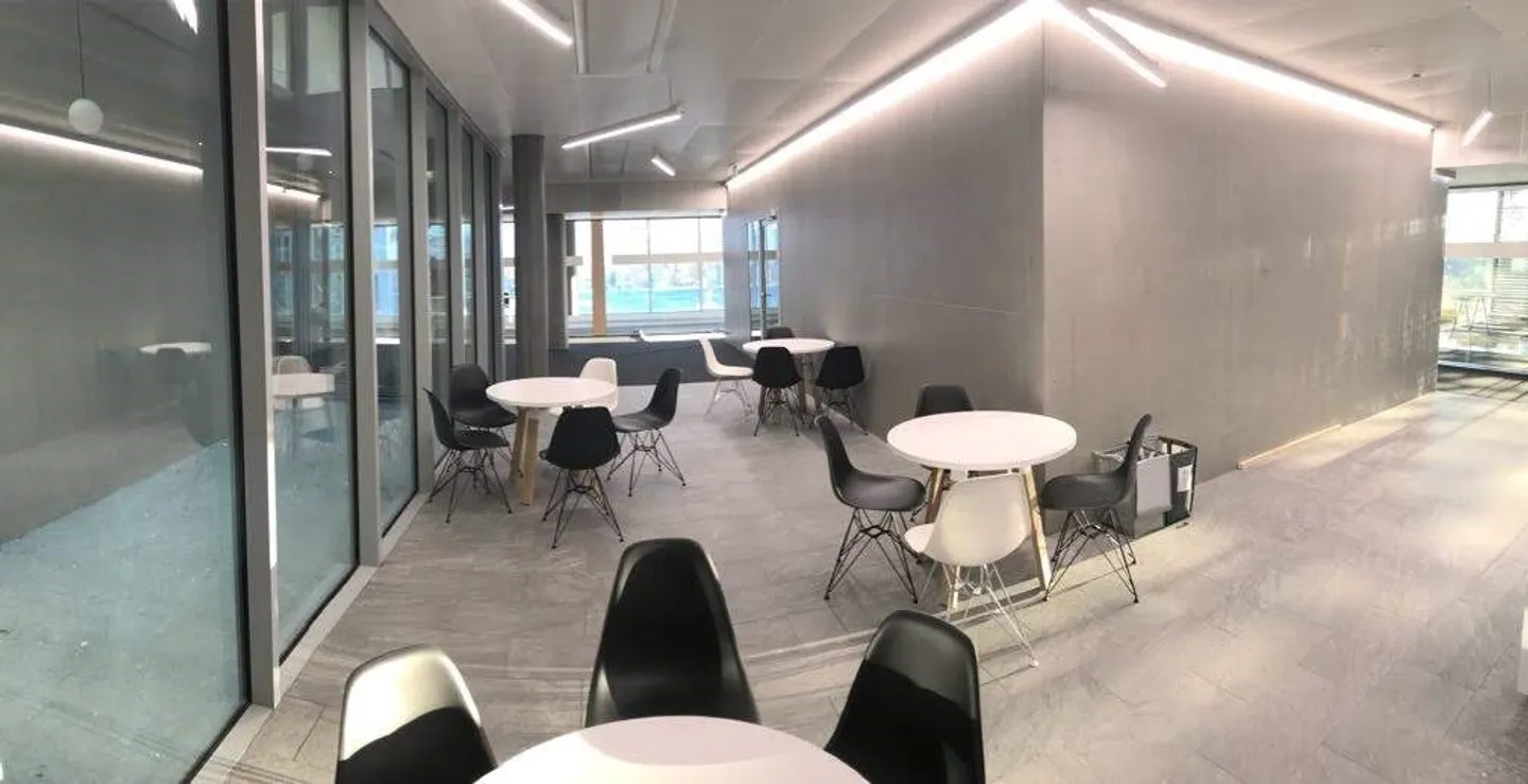 Reste quelques magnifiques surfaces de bureaux de 125 m2 à 250 - Photo 6 sur 7