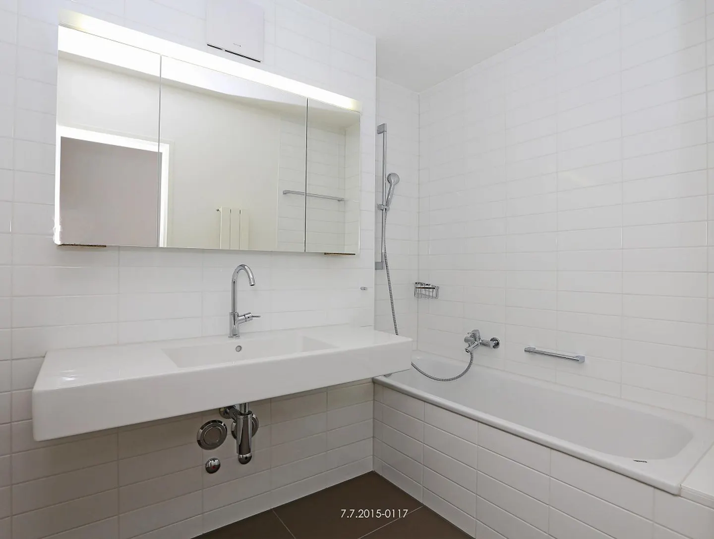 3.5 Room Apartment in Volketswil - Photo 3 of 8